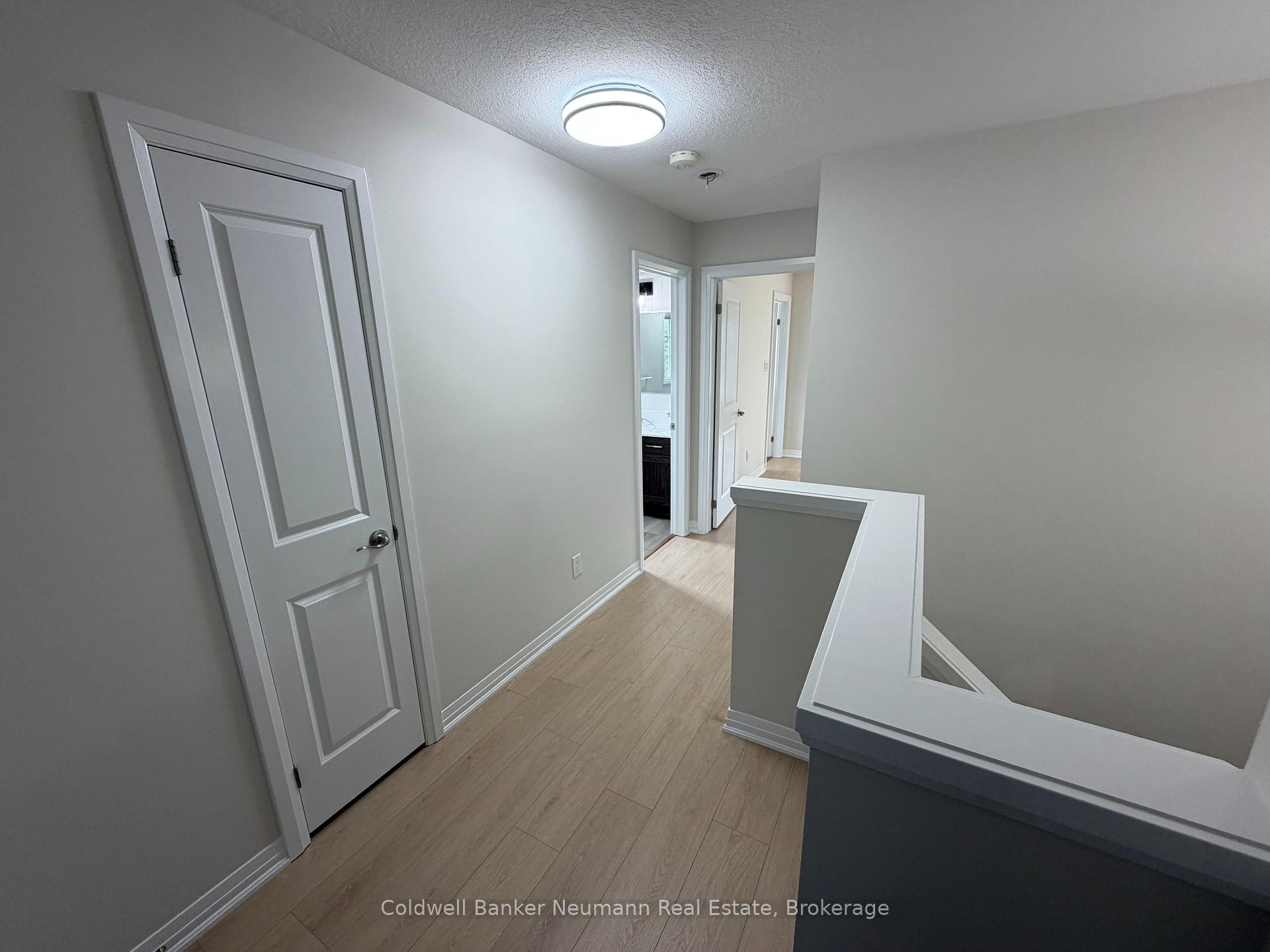 Photo 10 of 157 South Creek Drive, Kitchener, Doon South — HOMEH