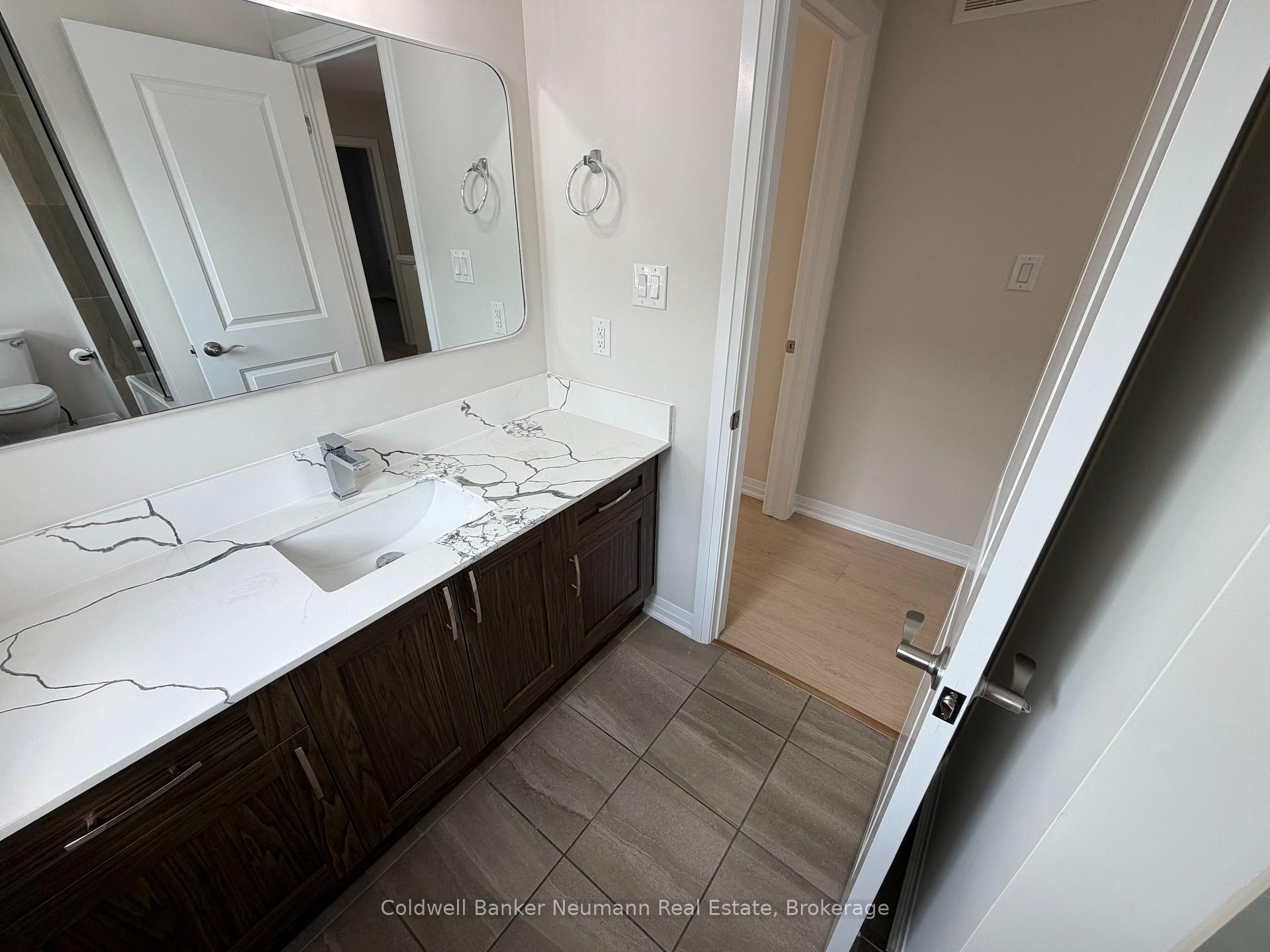 Photo 13 of 157 South Creek Drive, Kitchener, Doon South — HOMEH