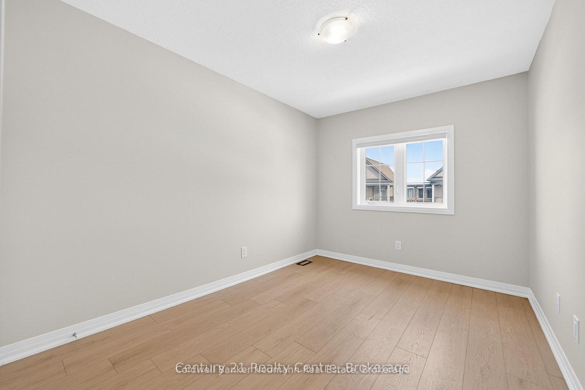 Photo 19 of 157 South Creek Drive, Kitchener, Doon South — HOMEH