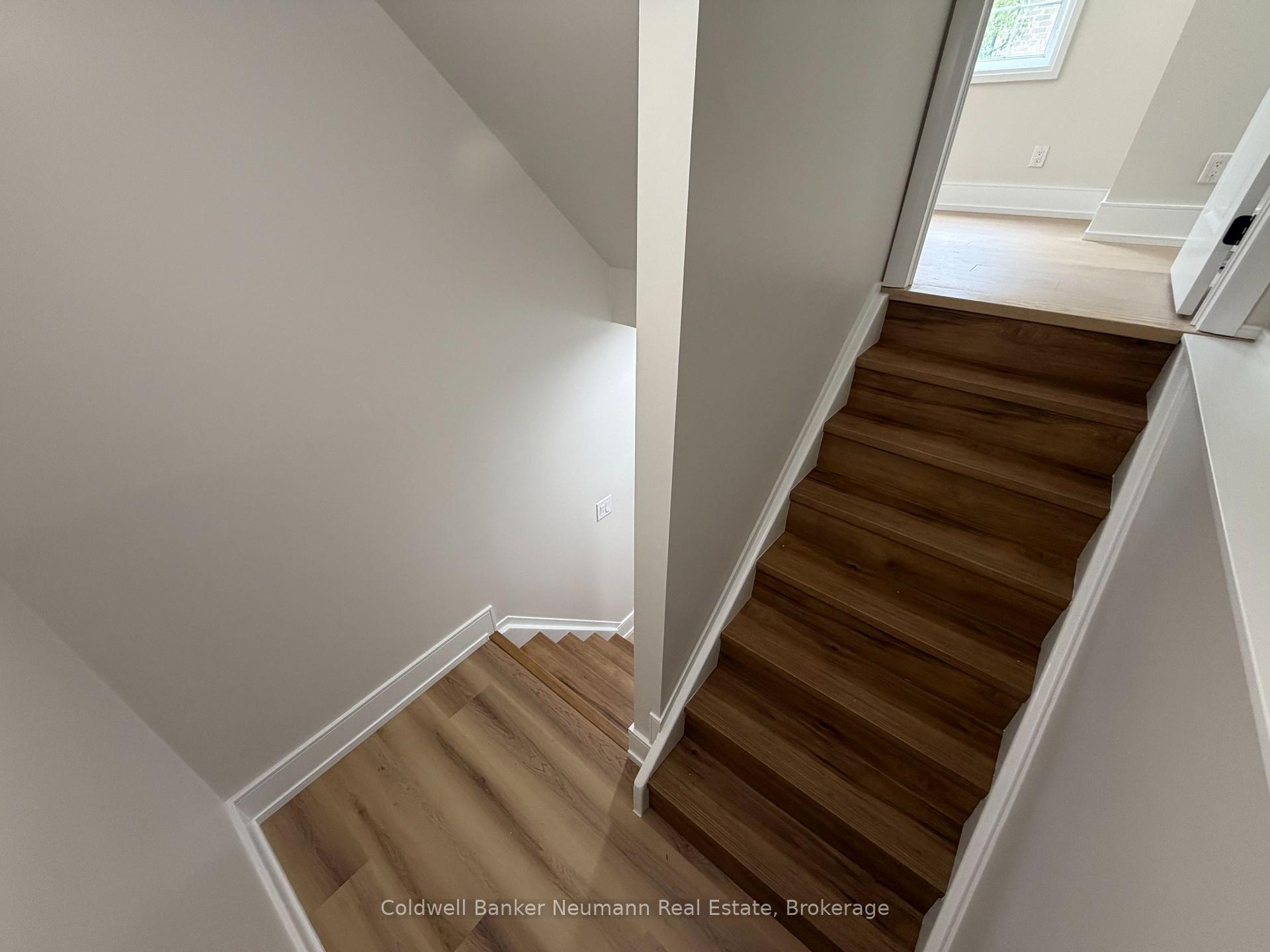 Photo 24 of 157 South Creek Drive, Kitchener, Doon South — HOMEH