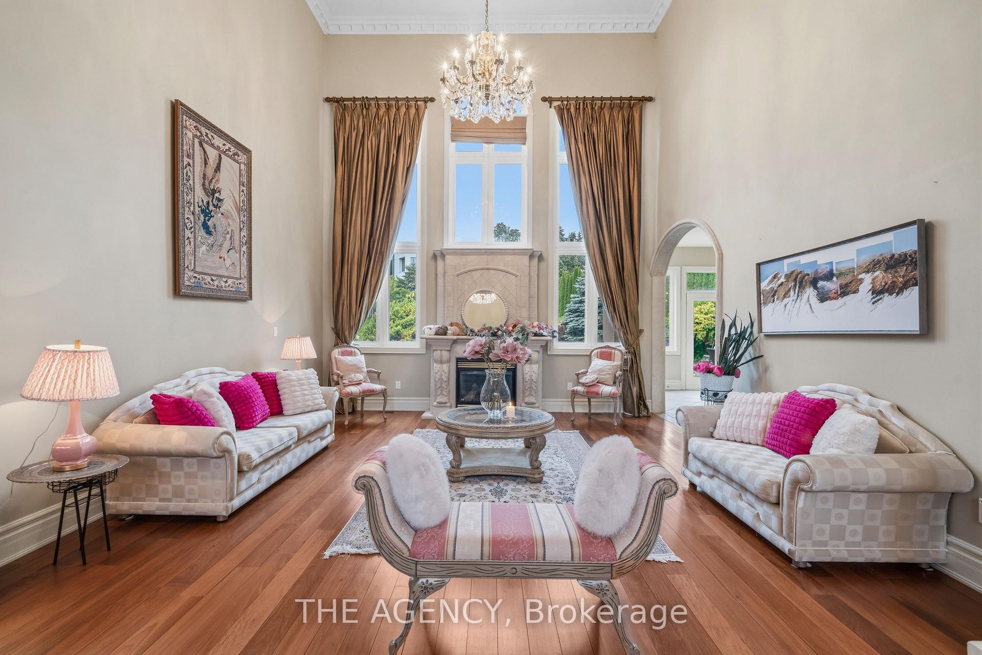 Photo 7 of 16 Dew Drop Court, Vaughan, Rural Vaughan — HOMEH