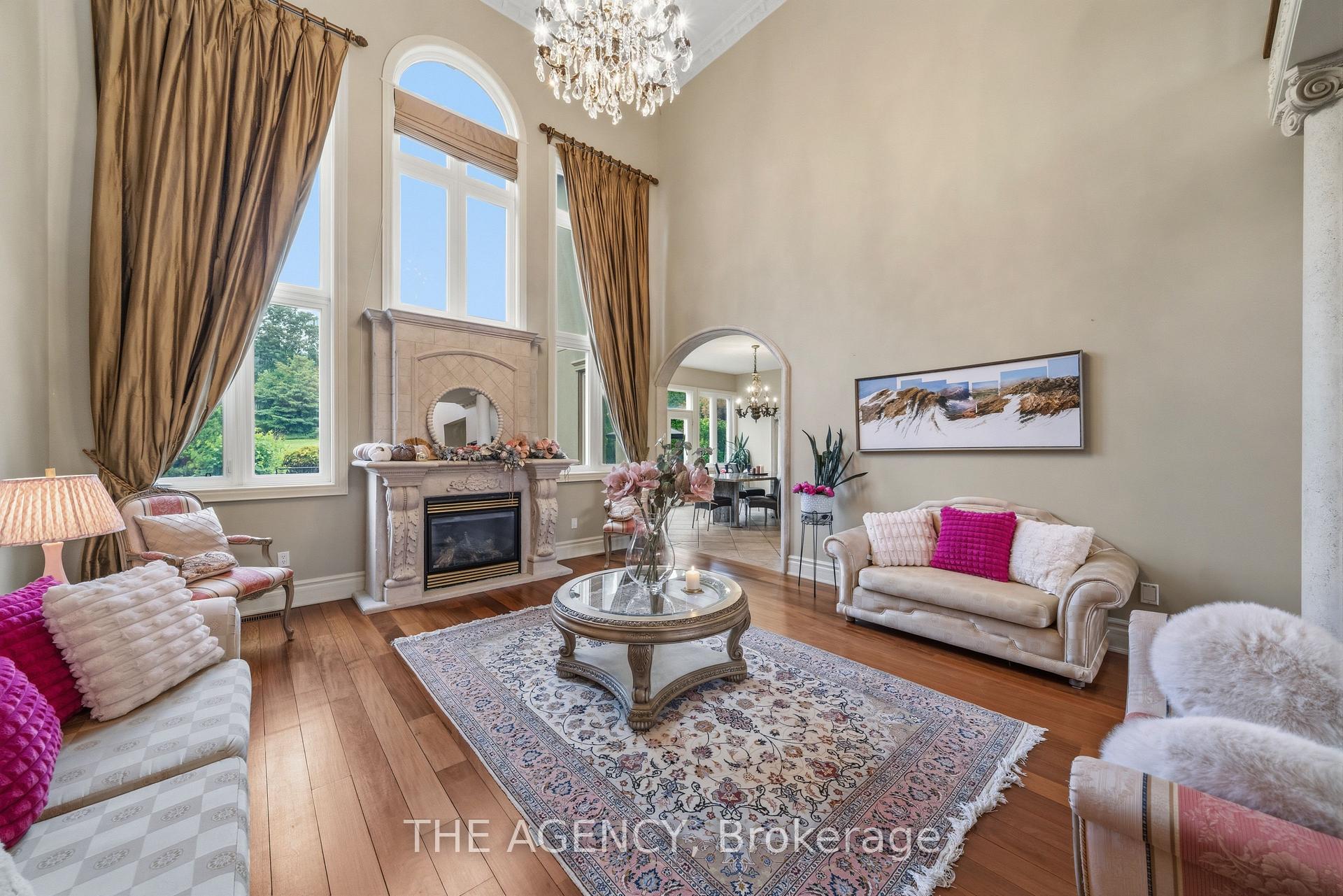 Photo 8 of 16 Dew Drop Court, Vaughan, Rural Vaughan — HOMEH