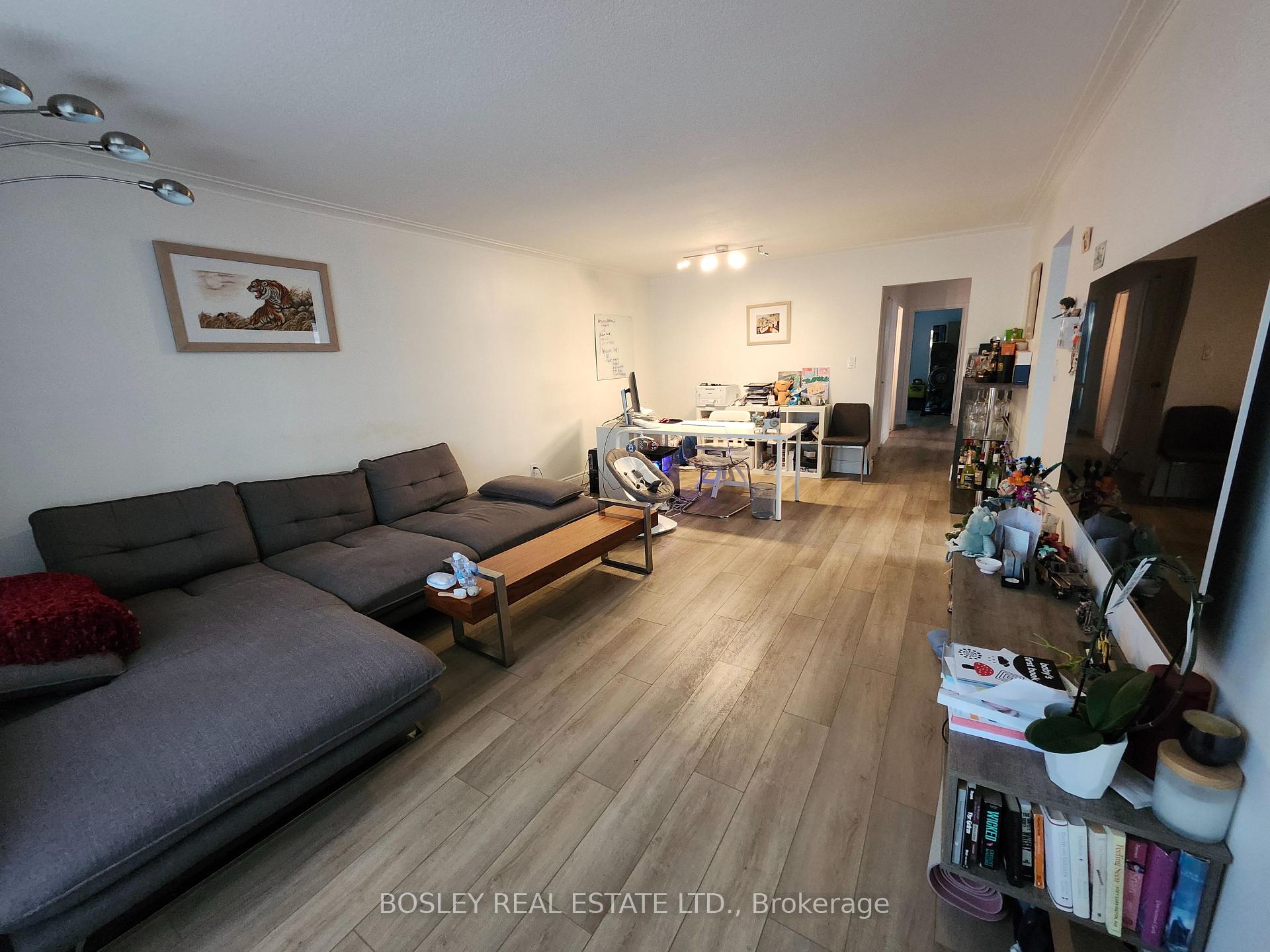 Photo 1 of Unit Main, 37 Summerside Crescent, North York, Hillcrest Village — HOMEH