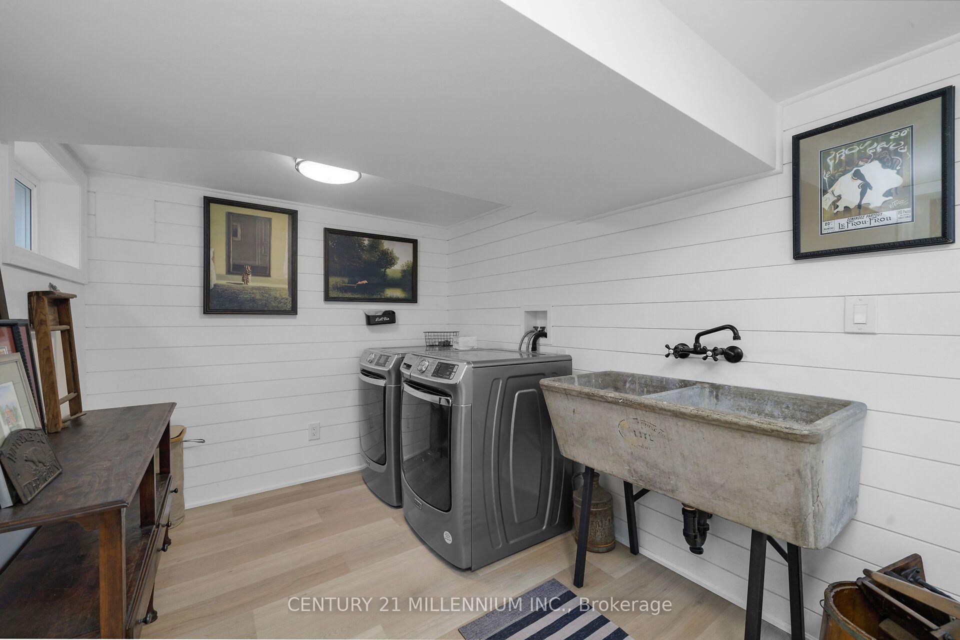 Photo 32 of 11 Dundas Street W, Erin — HOMEH