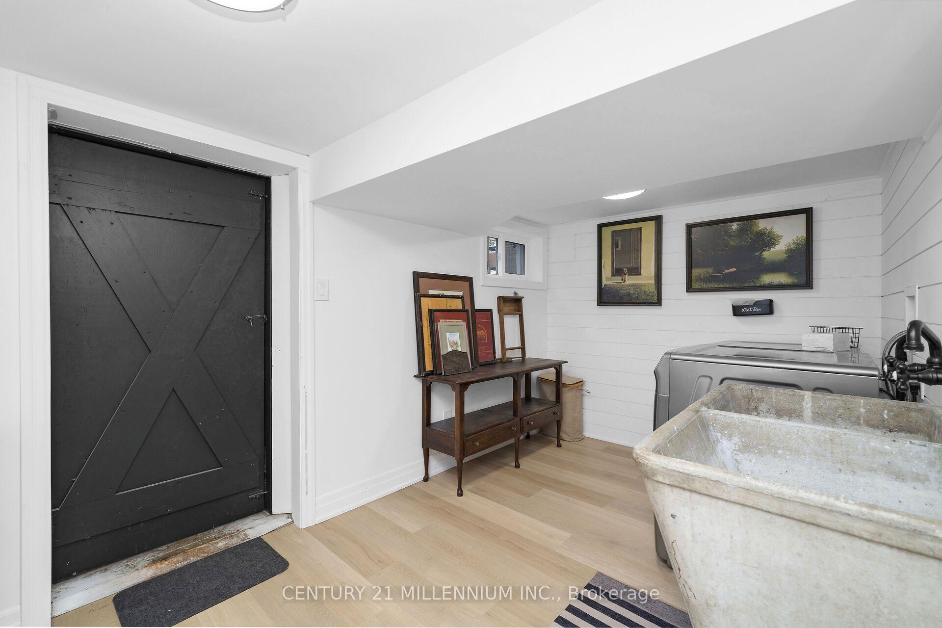 Photo 33 of 11 Dundas Street W, Erin — HOMEH