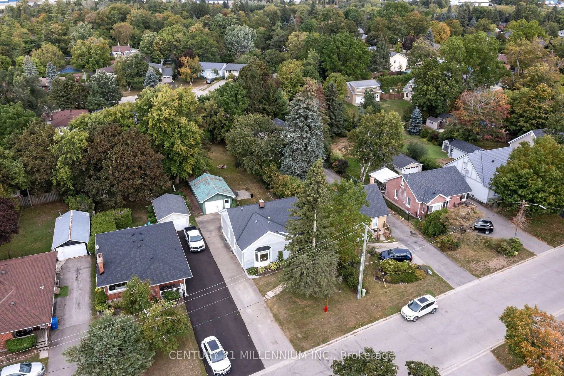 Photo 46 of 11 Dundas Street W, Erin — HOMEH