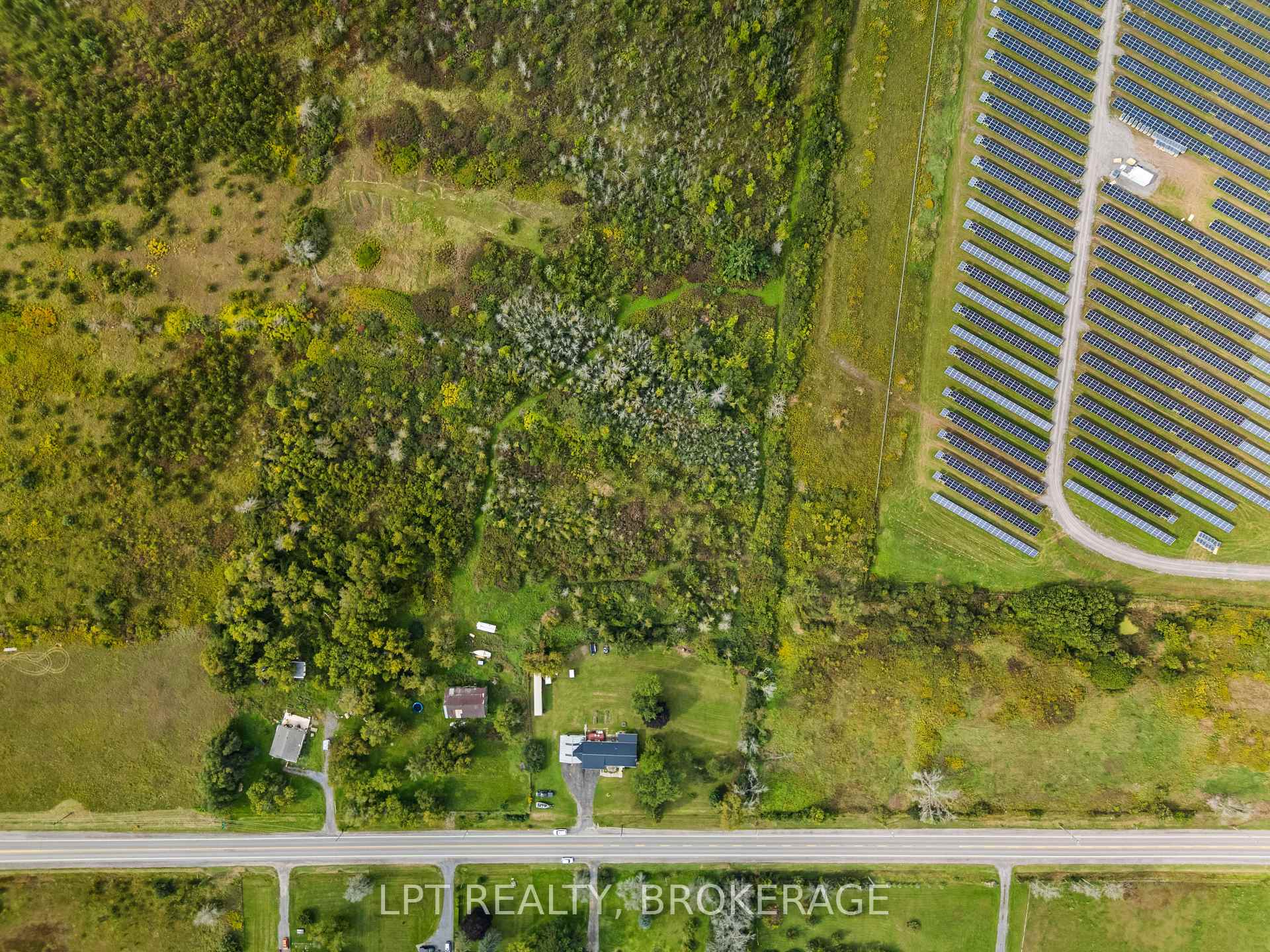 Photo 11 of 6087 County Road 2, Loyalist, Lennox and Addington - South — HOMEH