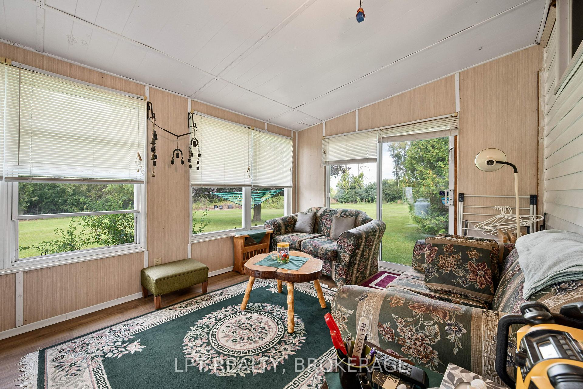 Photo 23 of 6087 County Road 2, Loyalist, Lennox and Addington - South — HOMEH