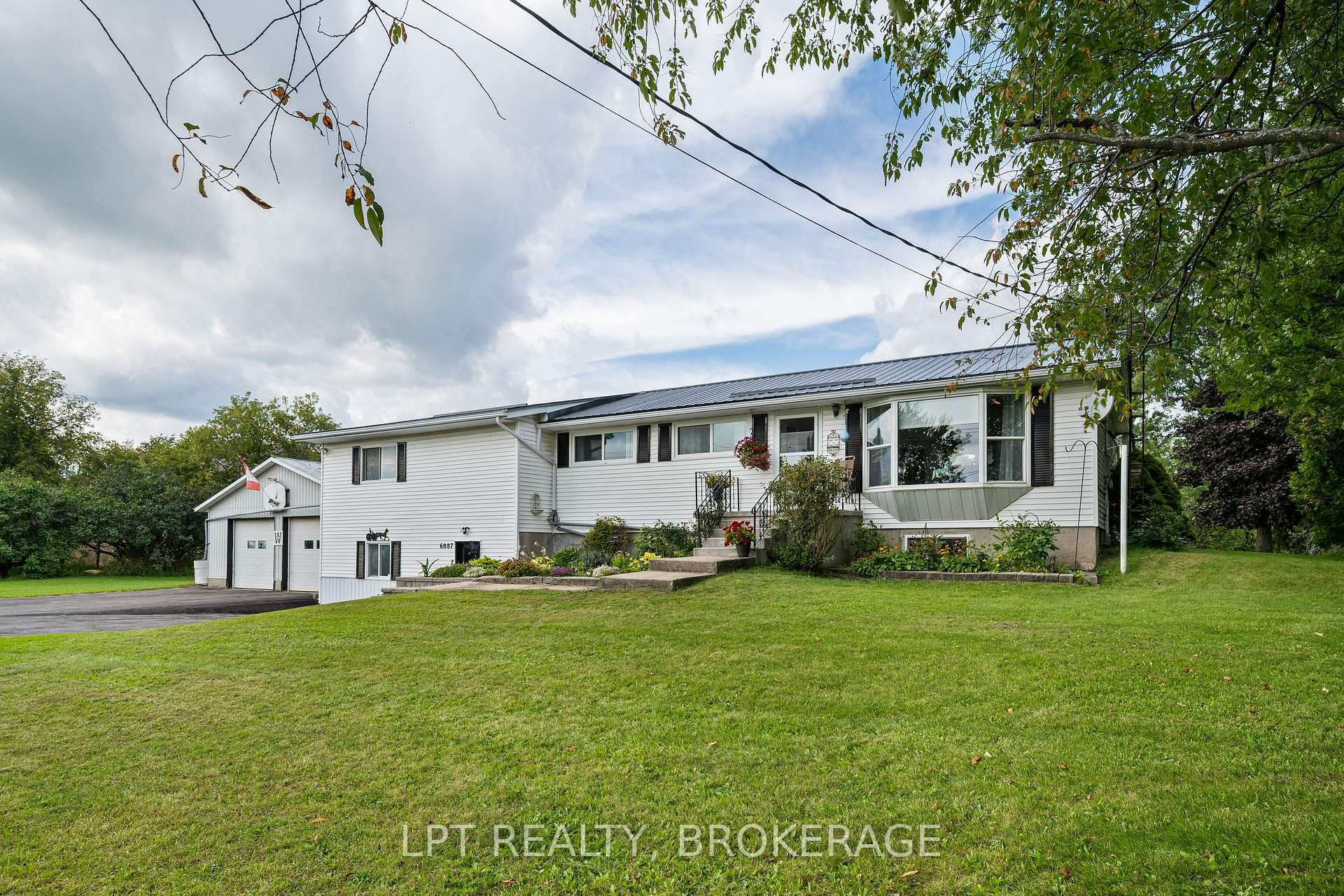 Photo 45 of 6087 County Road 2, Loyalist, Lennox and Addington - South — HOMEH