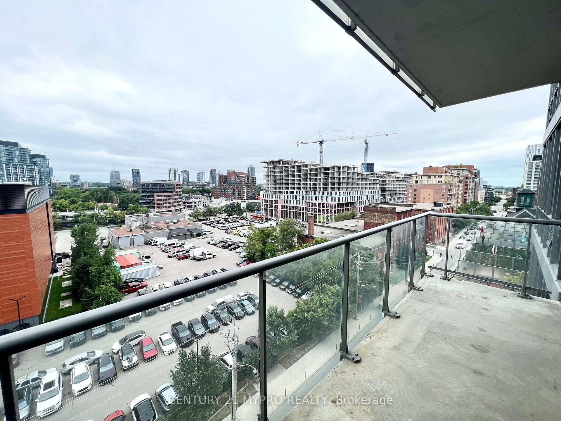 Photo 8 of Unit 801, 33 Mill Street, Toronto, Waterfront Communities — HOMEH