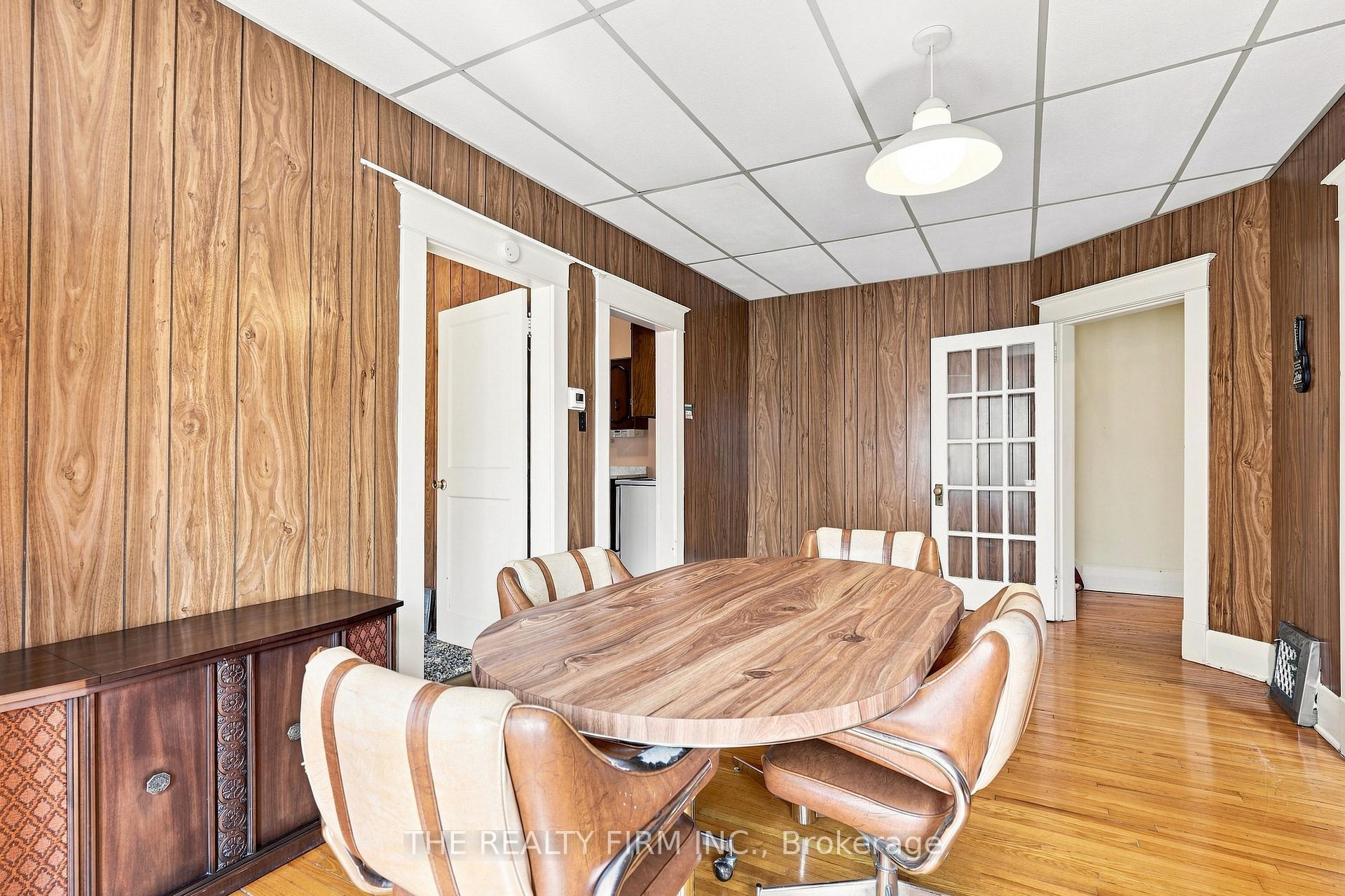 Photo 14 of 35 Wharncliffe Road S, London, South F — HOMEH