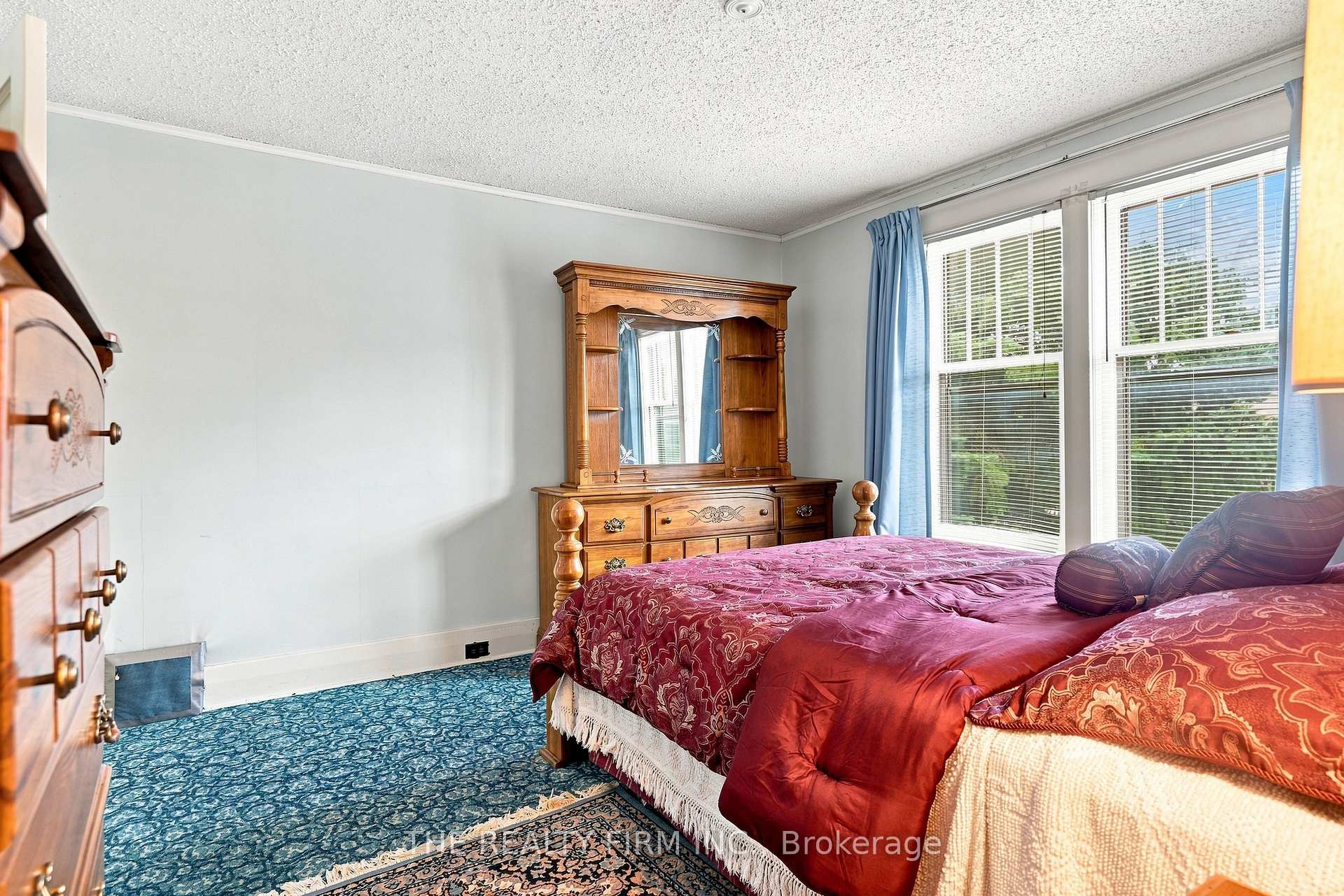 Photo 23 of 35 Wharncliffe Road S, London, South F — HOMEH