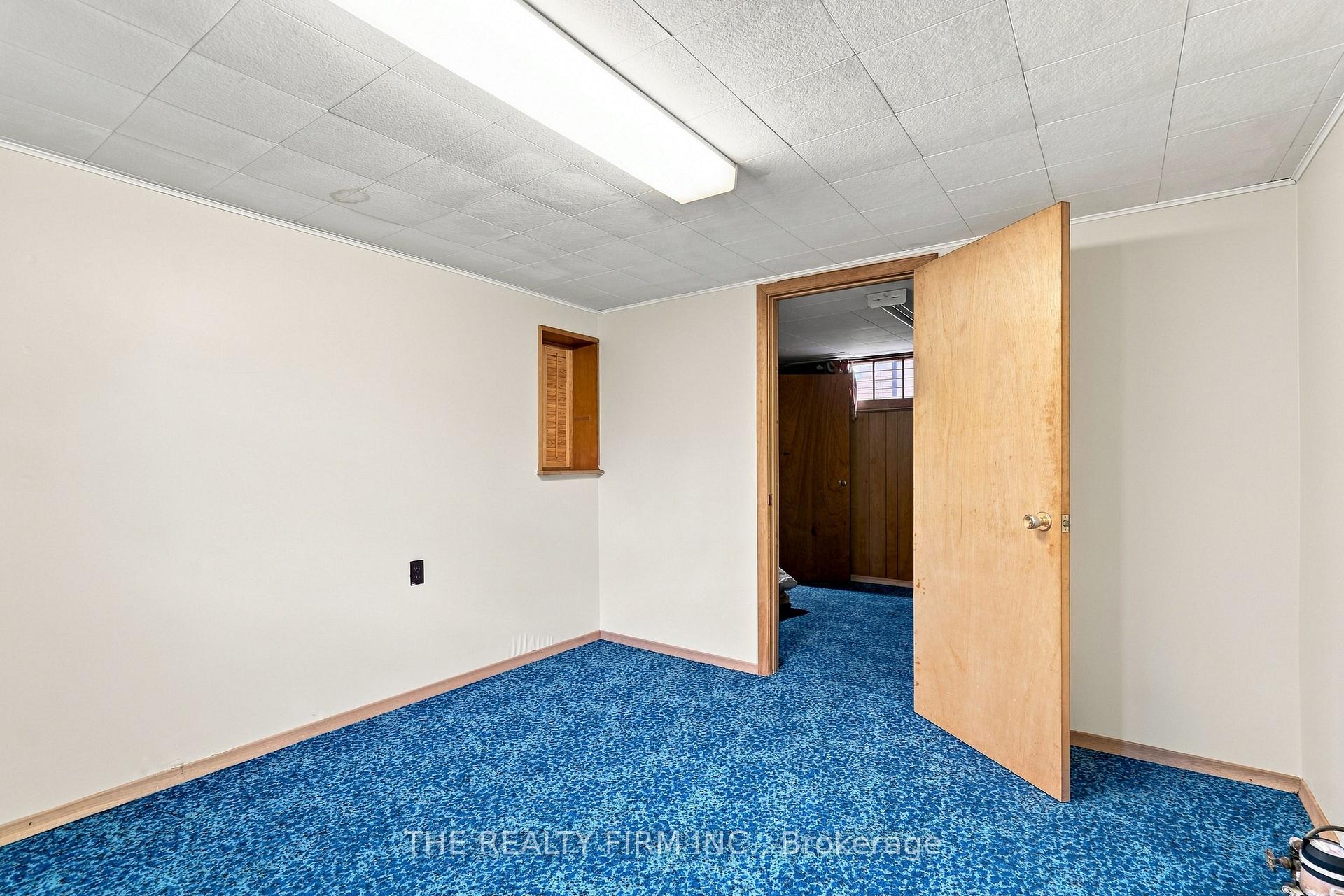 Photo 31 of 35 Wharncliffe Road S, London, South F — HOMEH