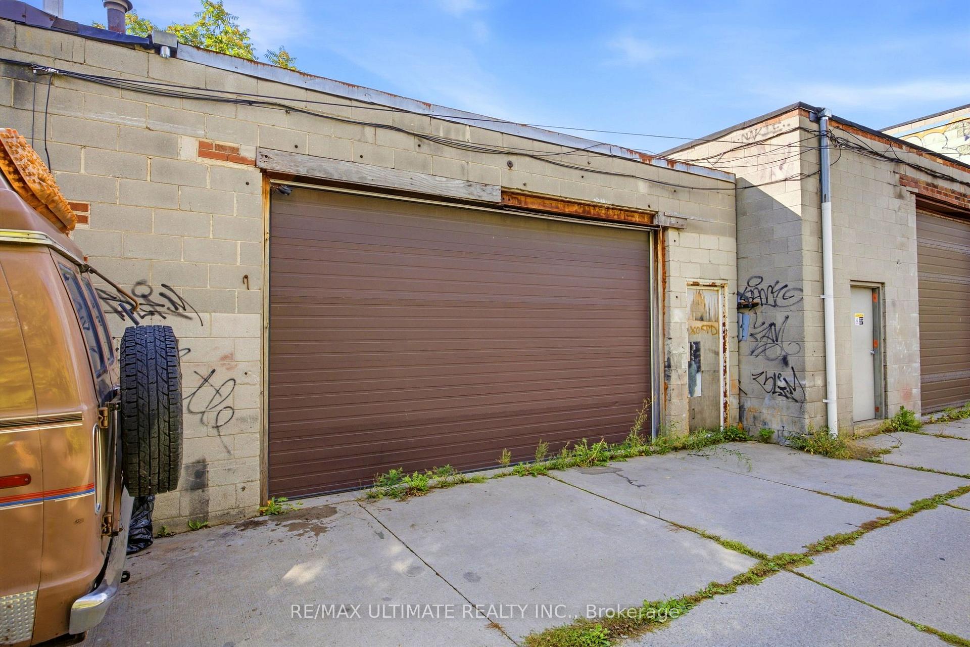 Photo 13 of 26 Geary Avenue, Toronto, Wychwood — HOMEH