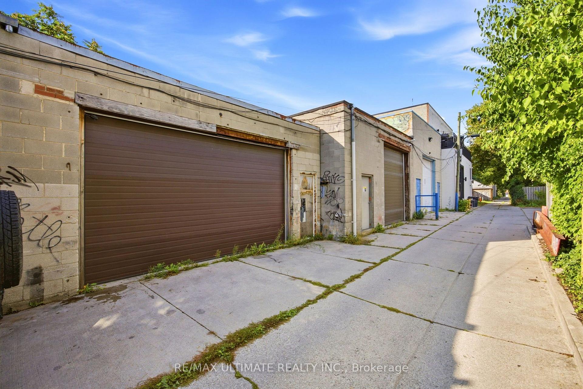 Photo 14 of 26 Geary Avenue, Toronto, Wychwood — HOMEH