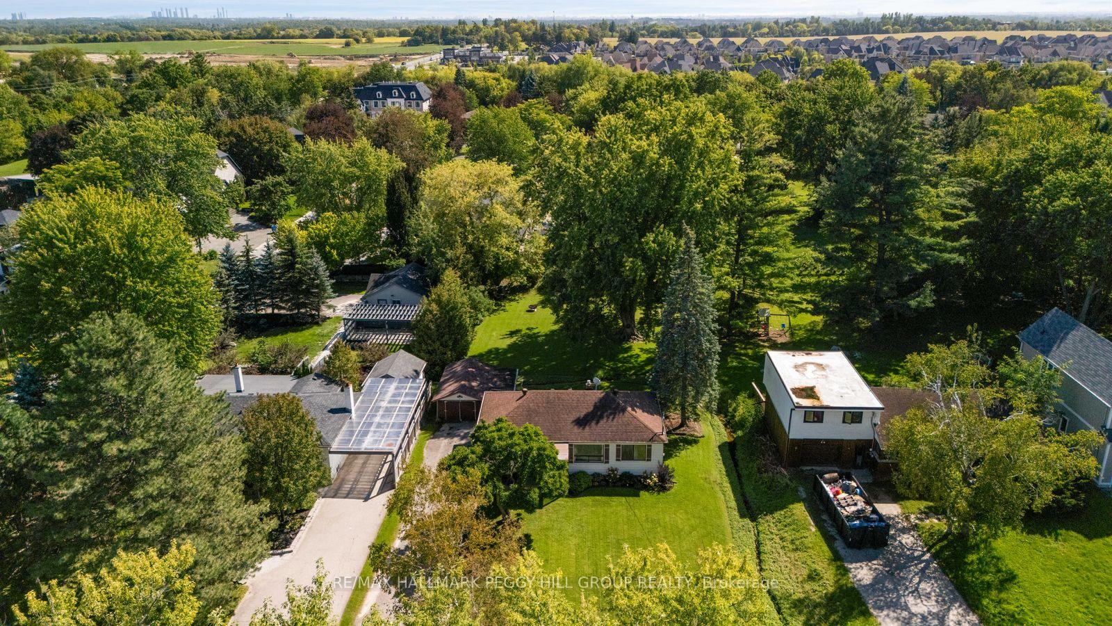 Photo 2 of 17 Faris Avenue, King, Nobleton — HOMEH