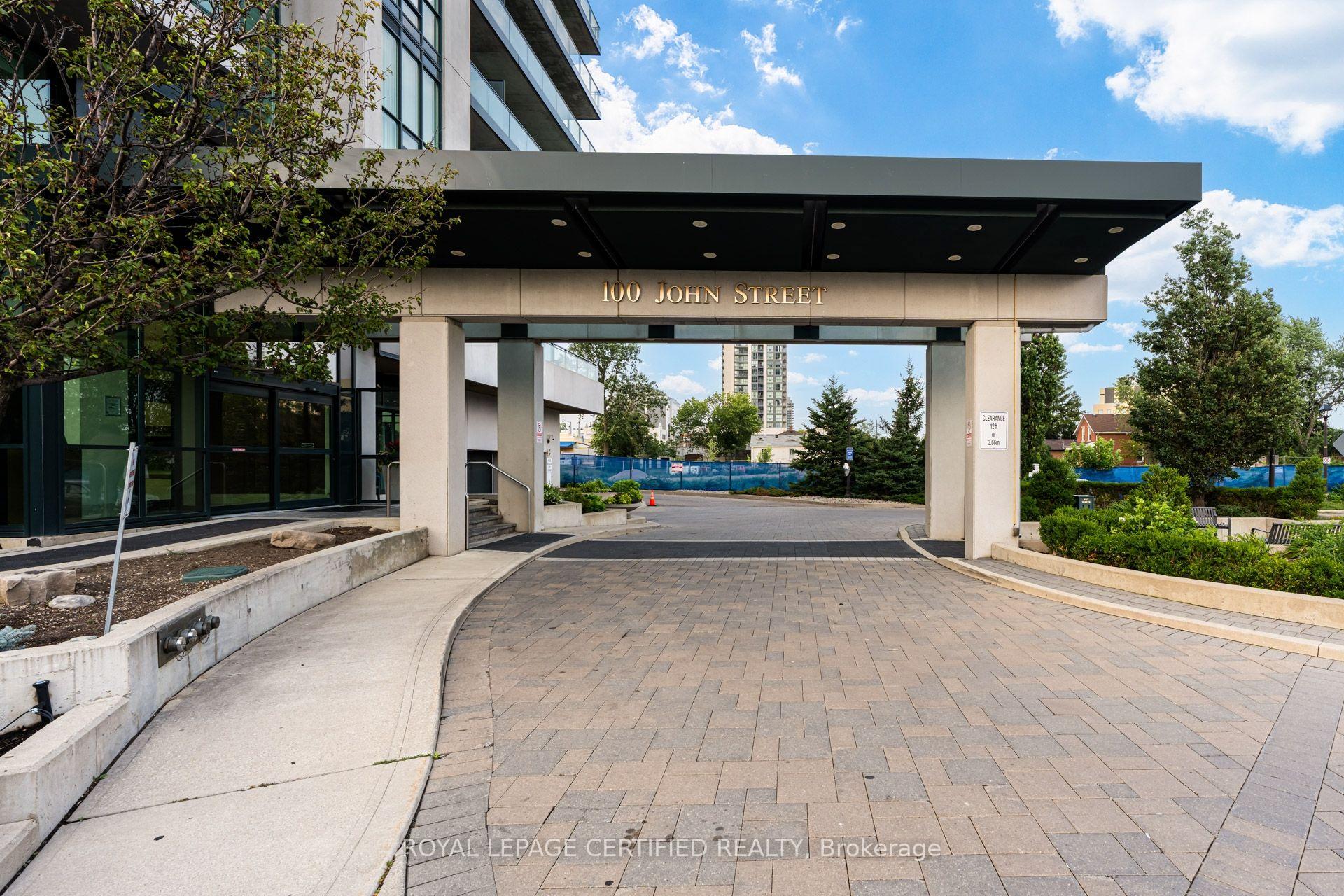 Photo 2 of Unit 1806, 100 John Street, Brampton, Downtown Brampton — HOMEH