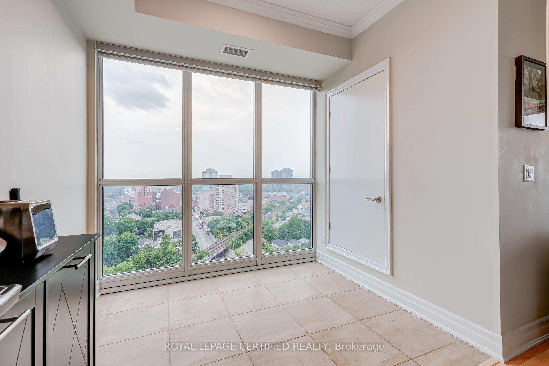 Photo 13 of Unit 1806, 100 John Street, Brampton, Downtown Brampton — HOMEH