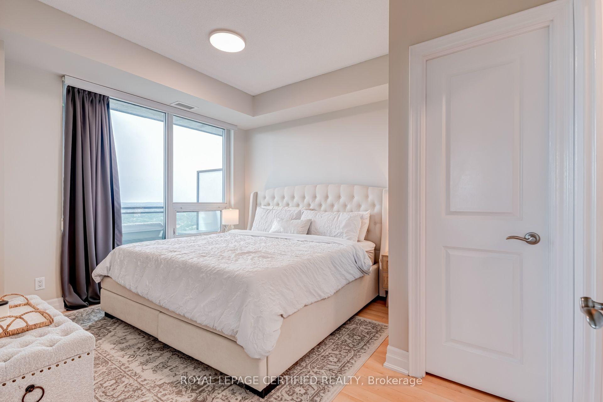 Photo 18 of Unit 1806, 100 John Street, Brampton, Downtown Brampton — HOMEH