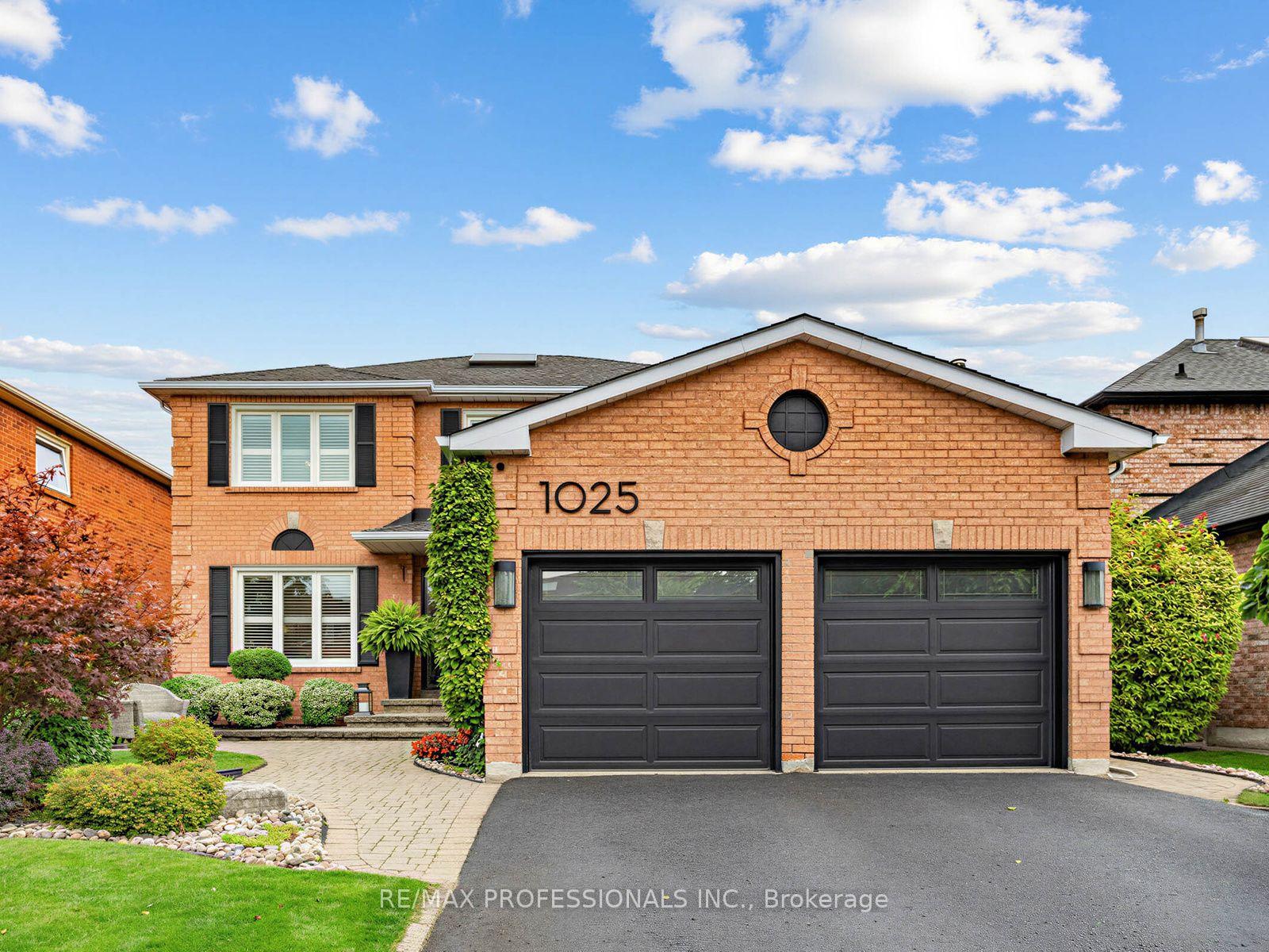 Photo 2 of 1025 Moorelands Crescent, Pickering, Rosebank — HOMEH