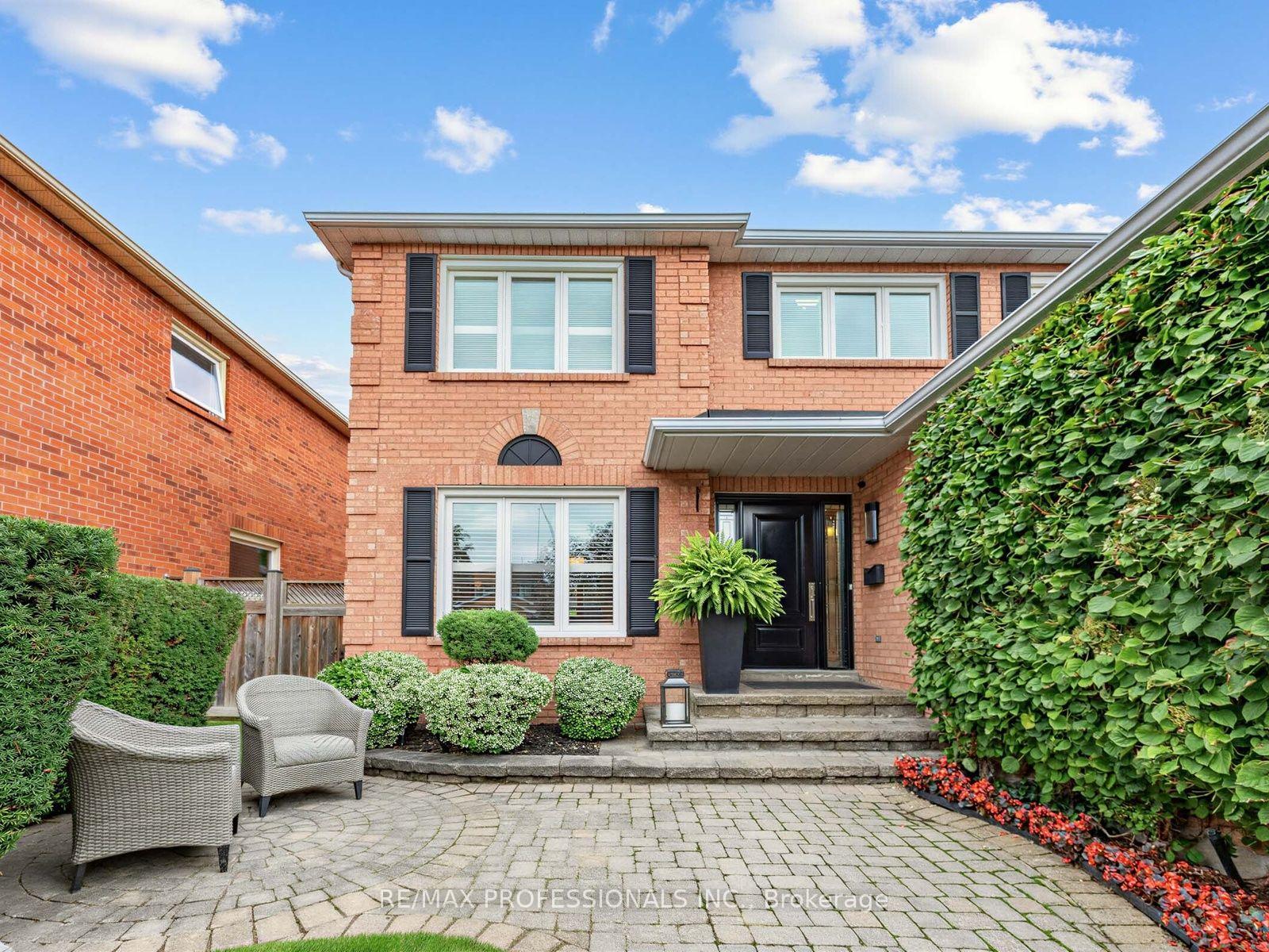 Photo 3 of 1025 Moorelands Crescent, Pickering, Rosebank — HOMEH