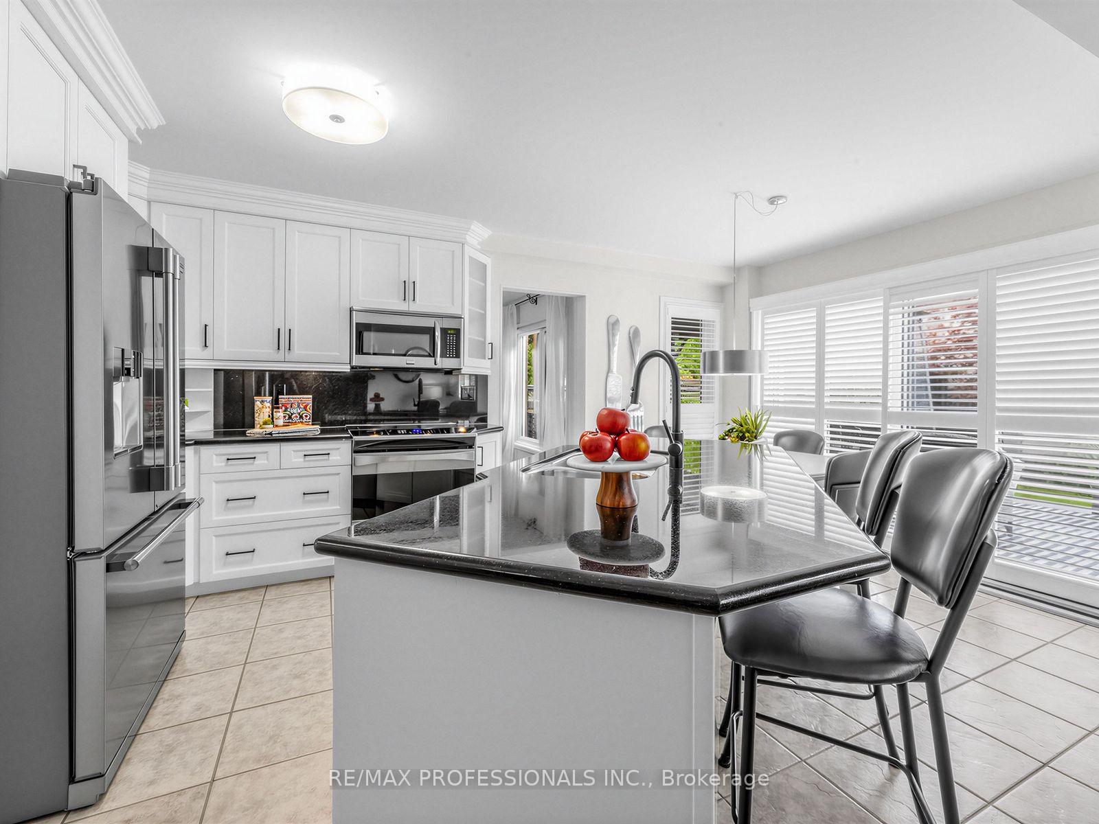 Photo 14 of 1025 Moorelands Crescent, Pickering, Rosebank — HOMEH