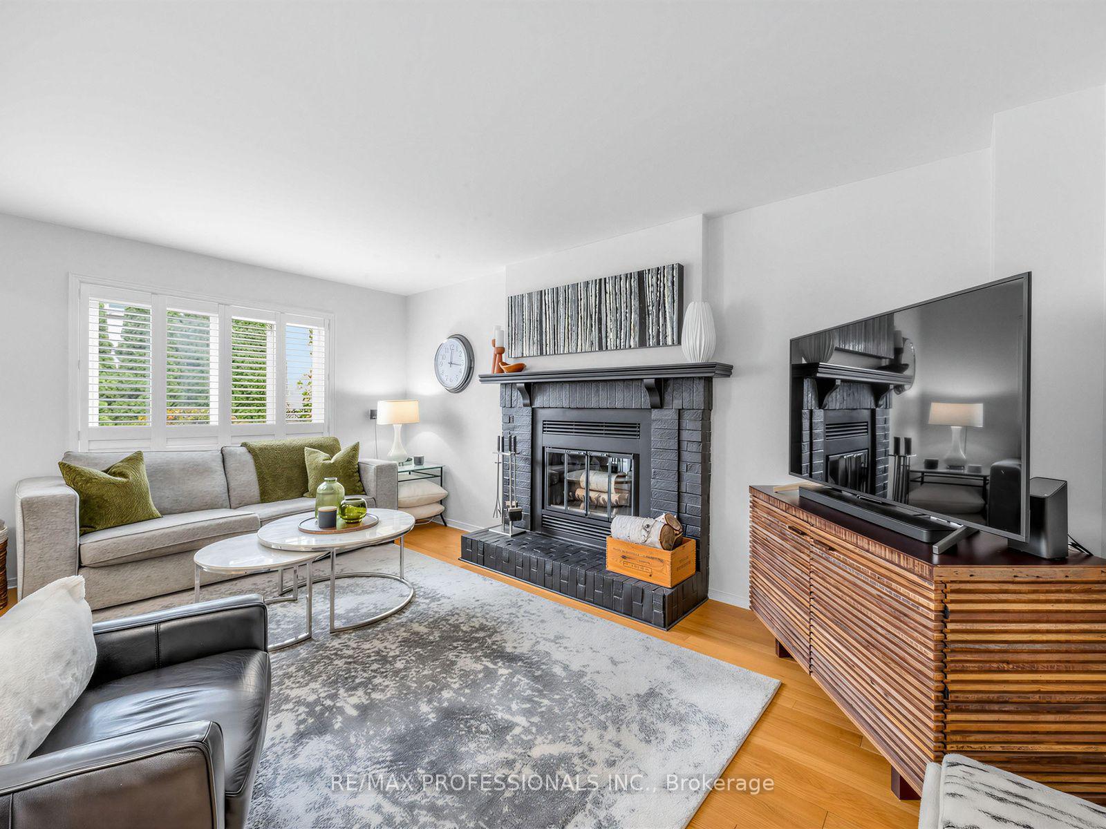 Photo 15 of 1025 Moorelands Crescent, Pickering, Rosebank — HOMEH