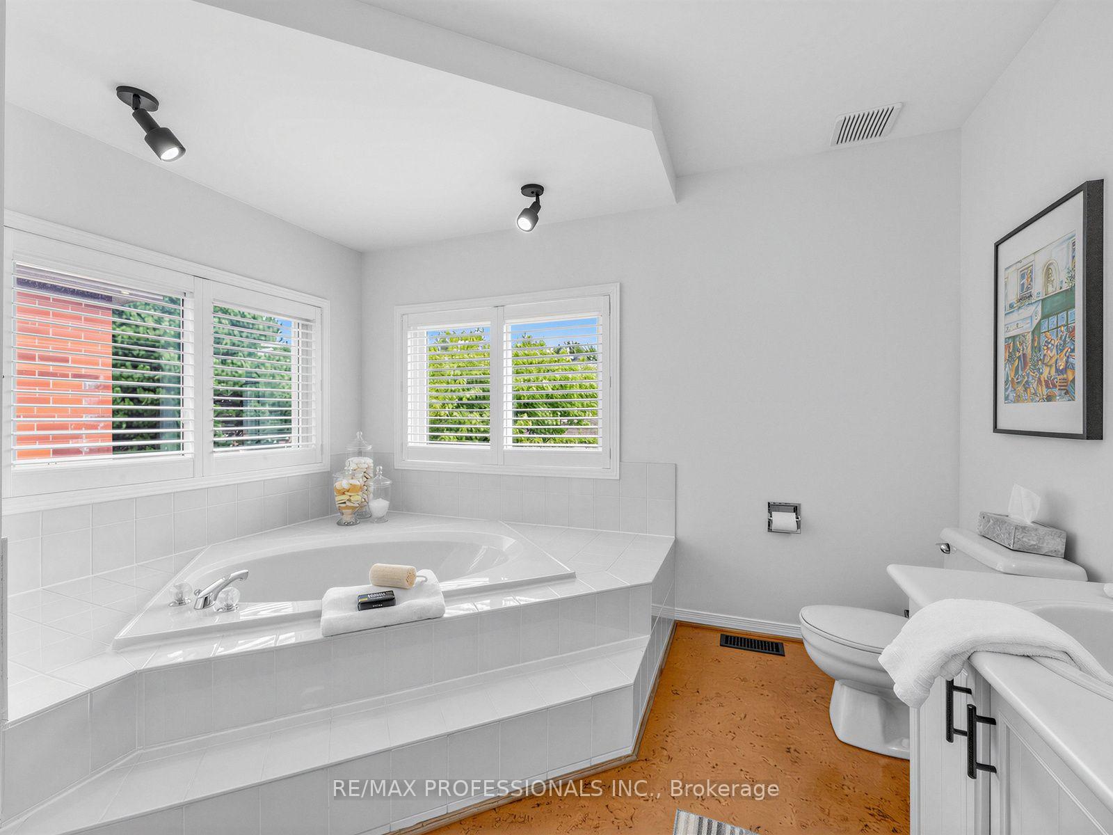 Photo 22 of 1025 Moorelands Crescent, Pickering, Rosebank — HOMEH