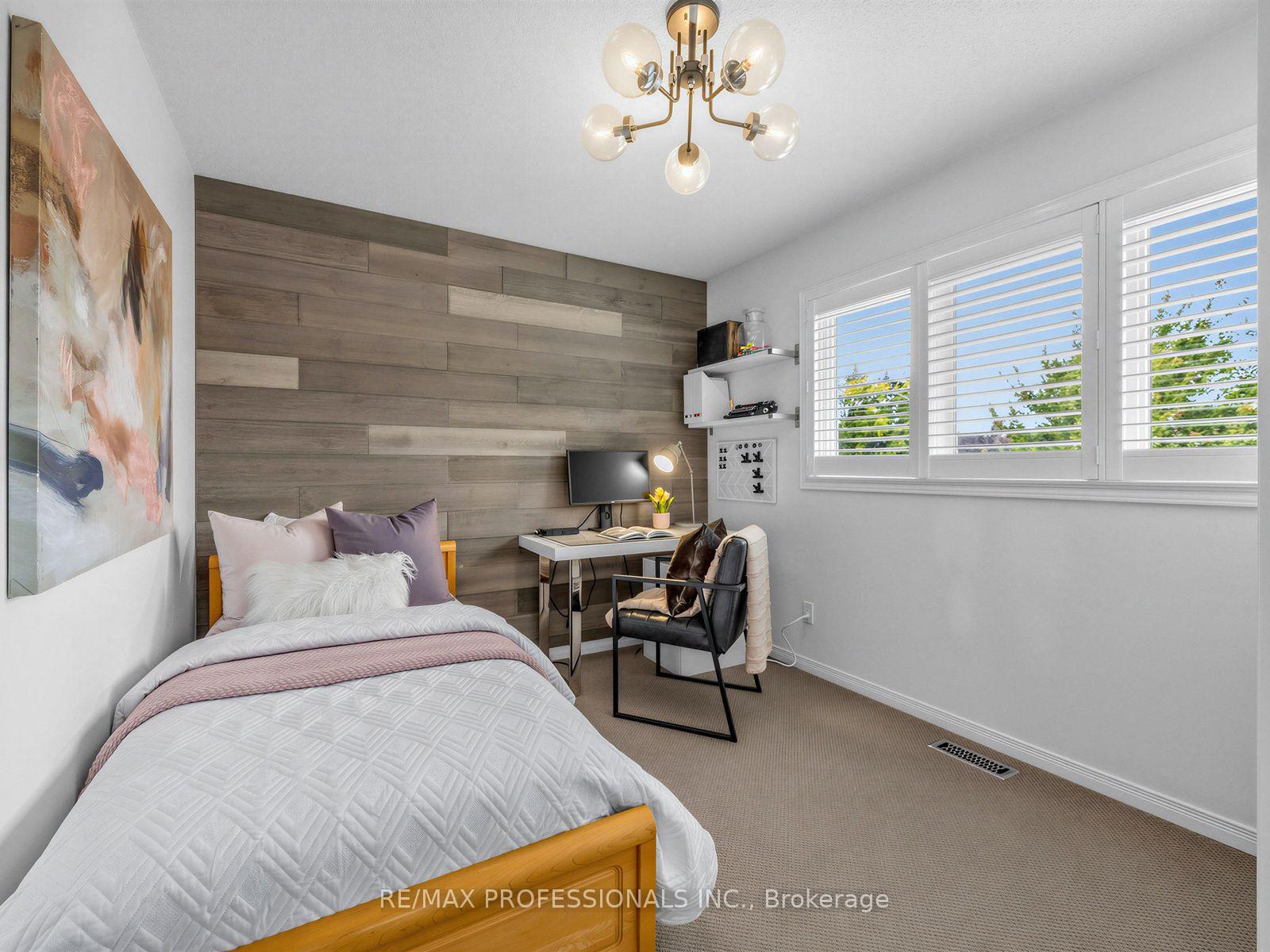Photo 23 of 1025 Moorelands Crescent, Pickering, Rosebank — HOMEH