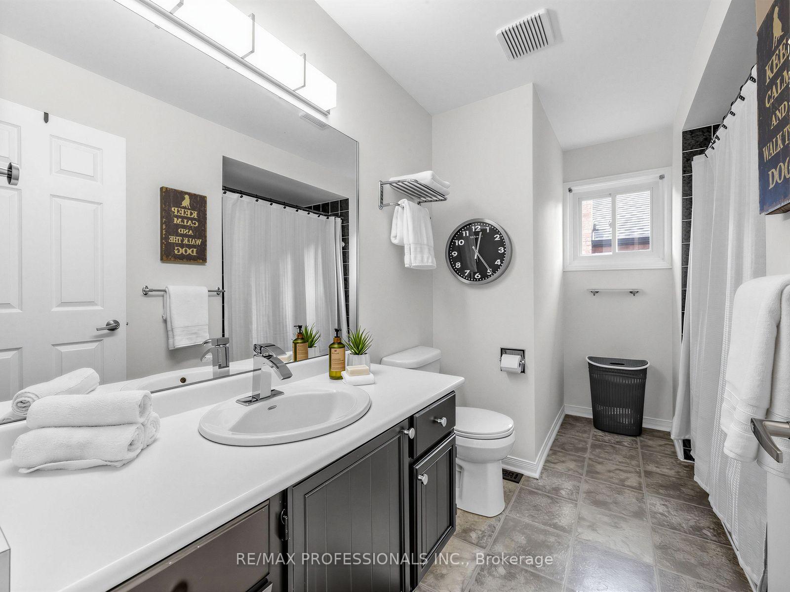 Photo 24 of 1025 Moorelands Crescent, Pickering, Rosebank — HOMEH