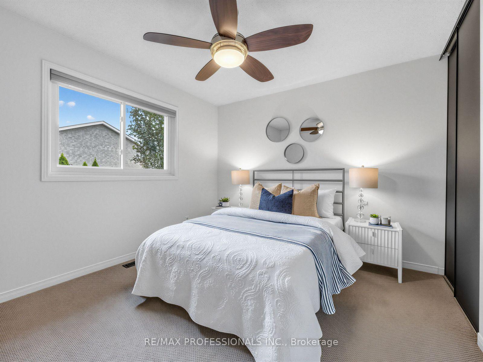 Photo 25 of 1025 Moorelands Crescent, Pickering, Rosebank — HOMEH