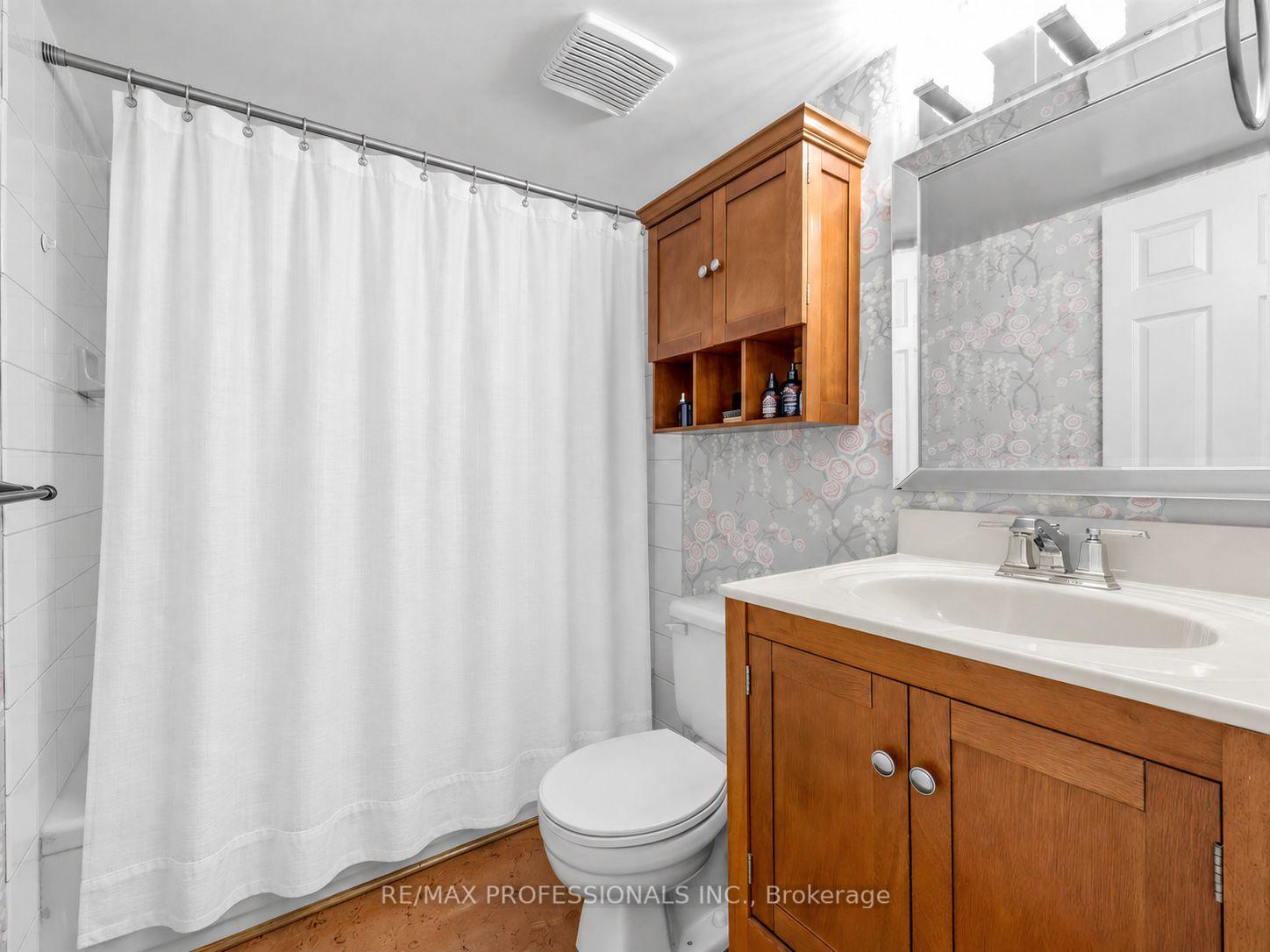 Photo 30 of 1025 Moorelands Crescent, Pickering, Rosebank — HOMEH