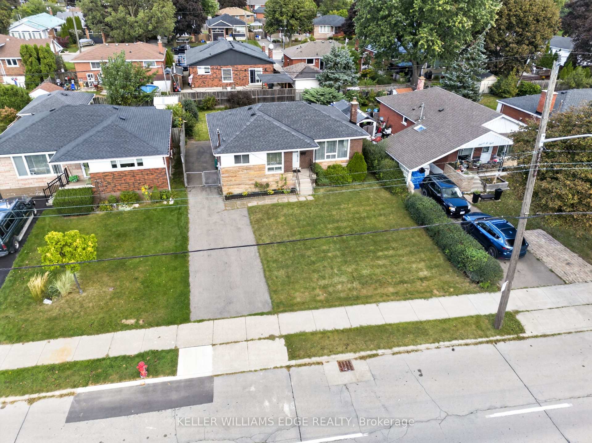 Photo 3 of 1101 Mohawk Road E, Hamilton, Huntington — HOMEH