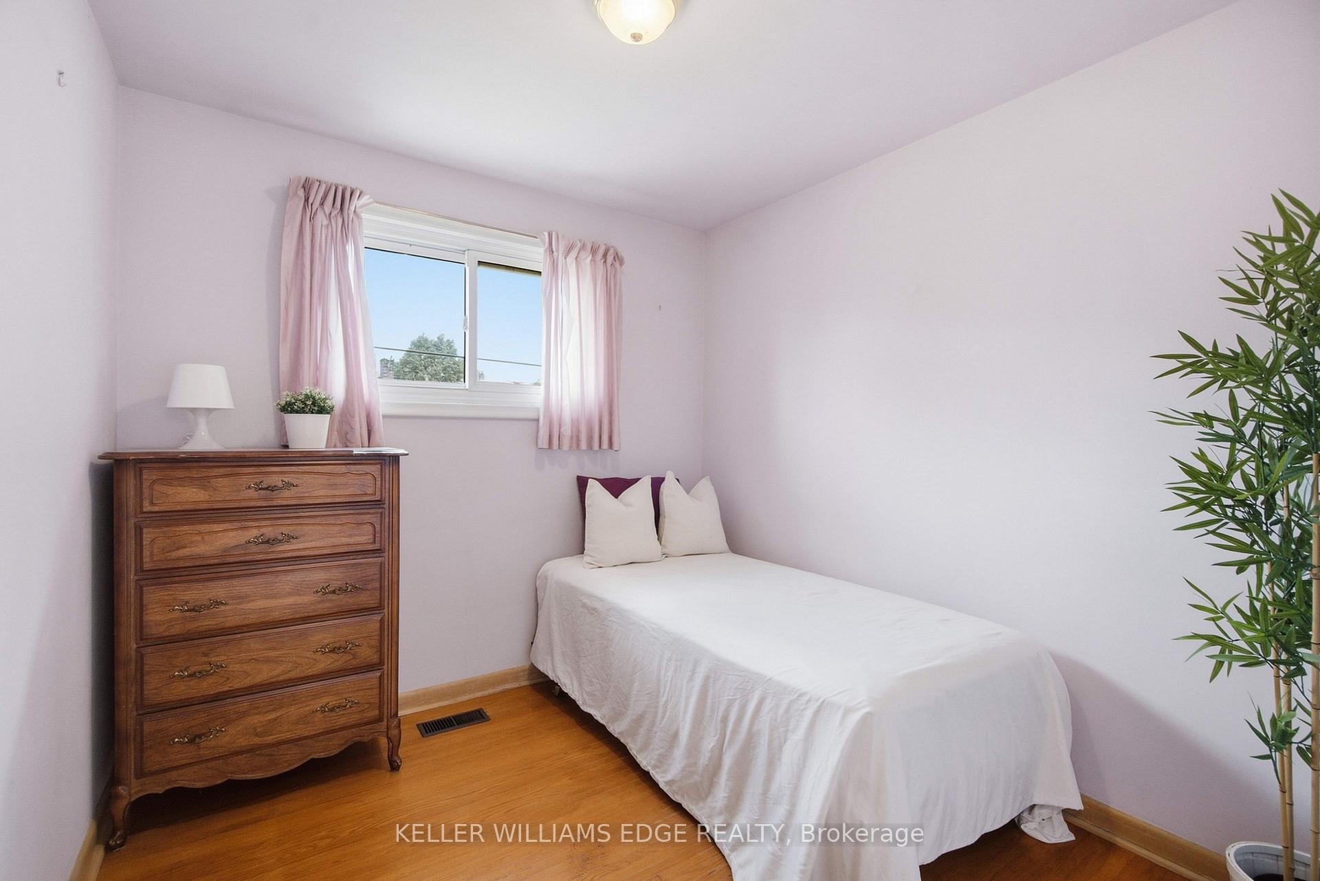 Photo 20 of 1101 Mohawk Road E, Hamilton, Huntington — HOMEH