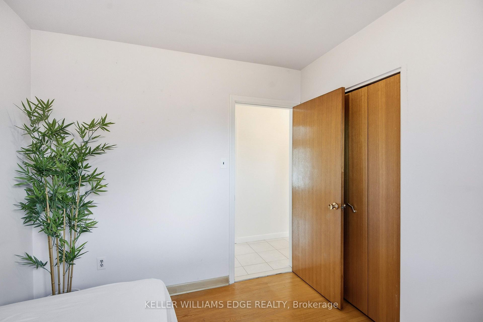 Photo 21 of 1101 Mohawk Road E, Hamilton, Huntington — HOMEH