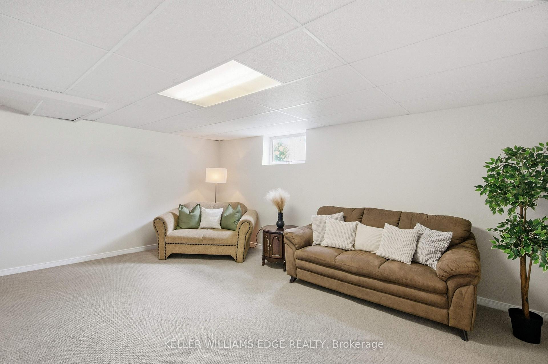 Photo 26 of 1101 Mohawk Road E, Hamilton, Huntington — HOMEH