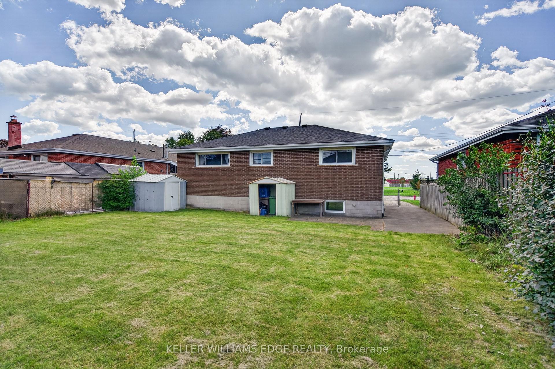 Photo 37 of 1101 Mohawk Road E, Hamilton, Huntington — HOMEH