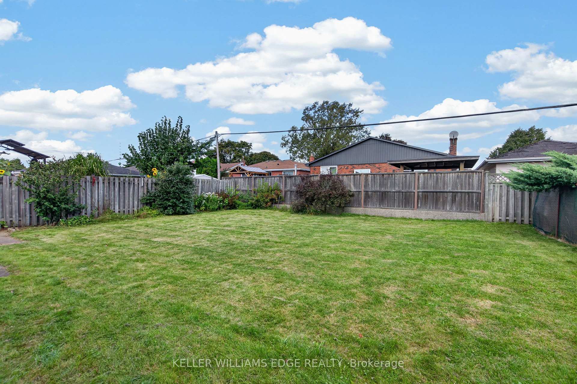 Photo 38 of 1101 Mohawk Road E, Hamilton, Huntington — HOMEH