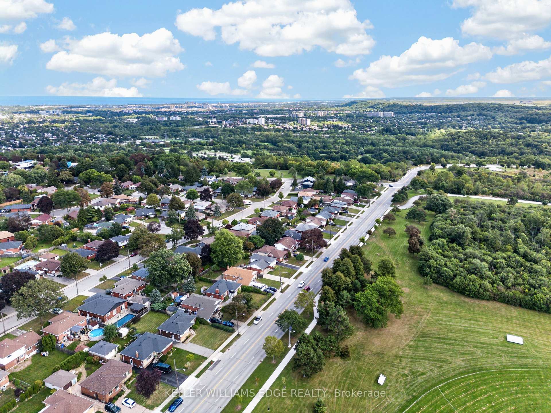 Photo 43 of 1101 Mohawk Road E, Hamilton, Huntington — HOMEH