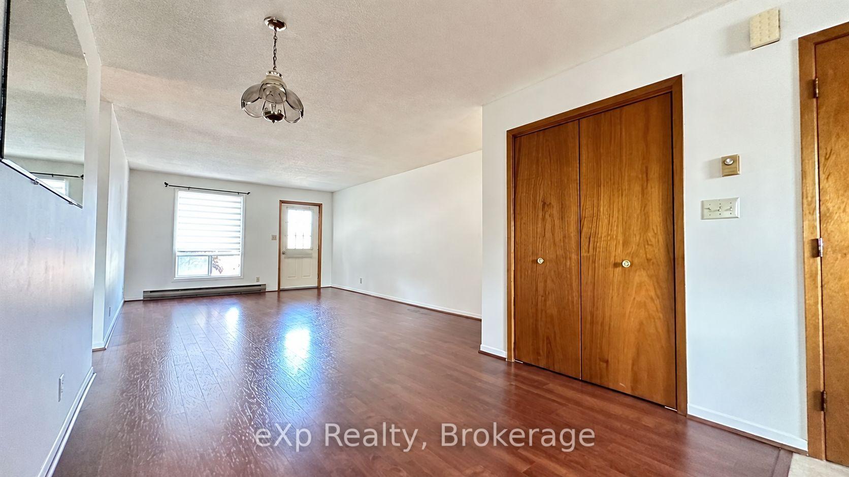 Photo 2 of Unit Unit 1, 91 Herman Street, Quinte West, Trenton Ward — HOMEH