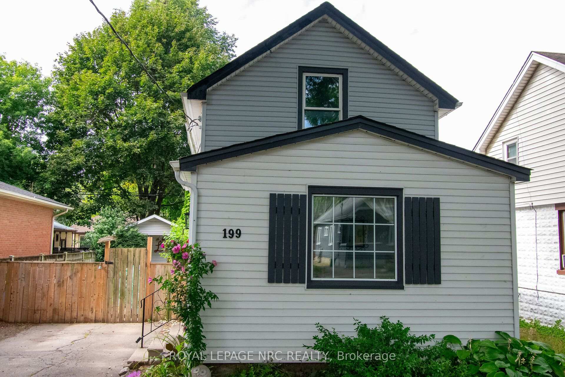 Photo 2 of 199 York Street, St. Catharines, Haig — HOMEH