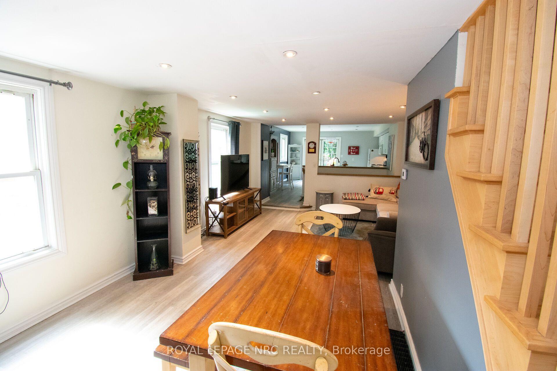 Photo 8 of 199 York Street, St. Catharines, Haig — HOMEH