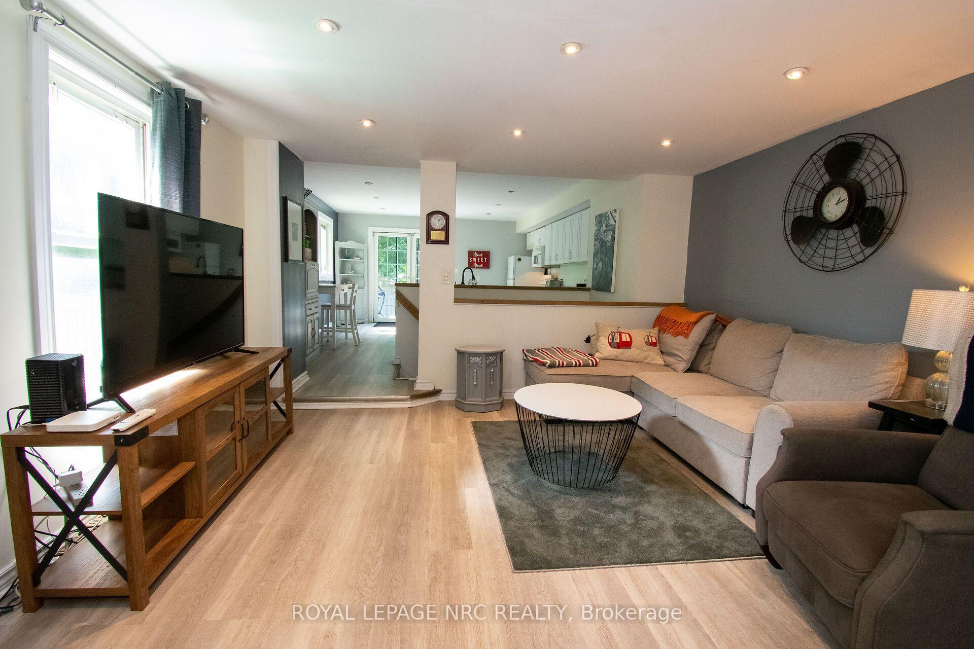 Photo 9 of 199 York Street, St. Catharines, Haig — HOMEH