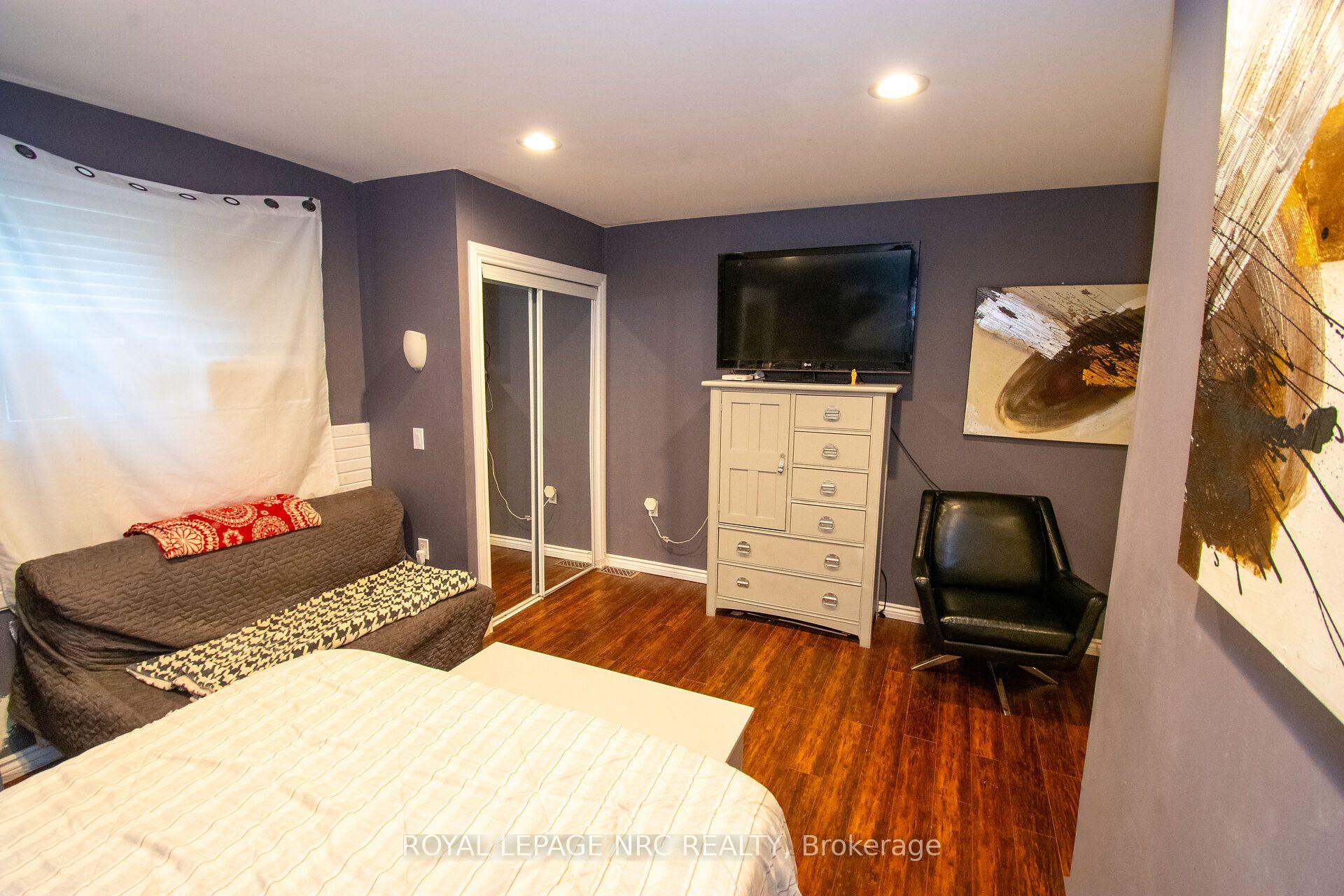 Photo 31 of 199 York Street, St. Catharines, Haig — HOMEH
