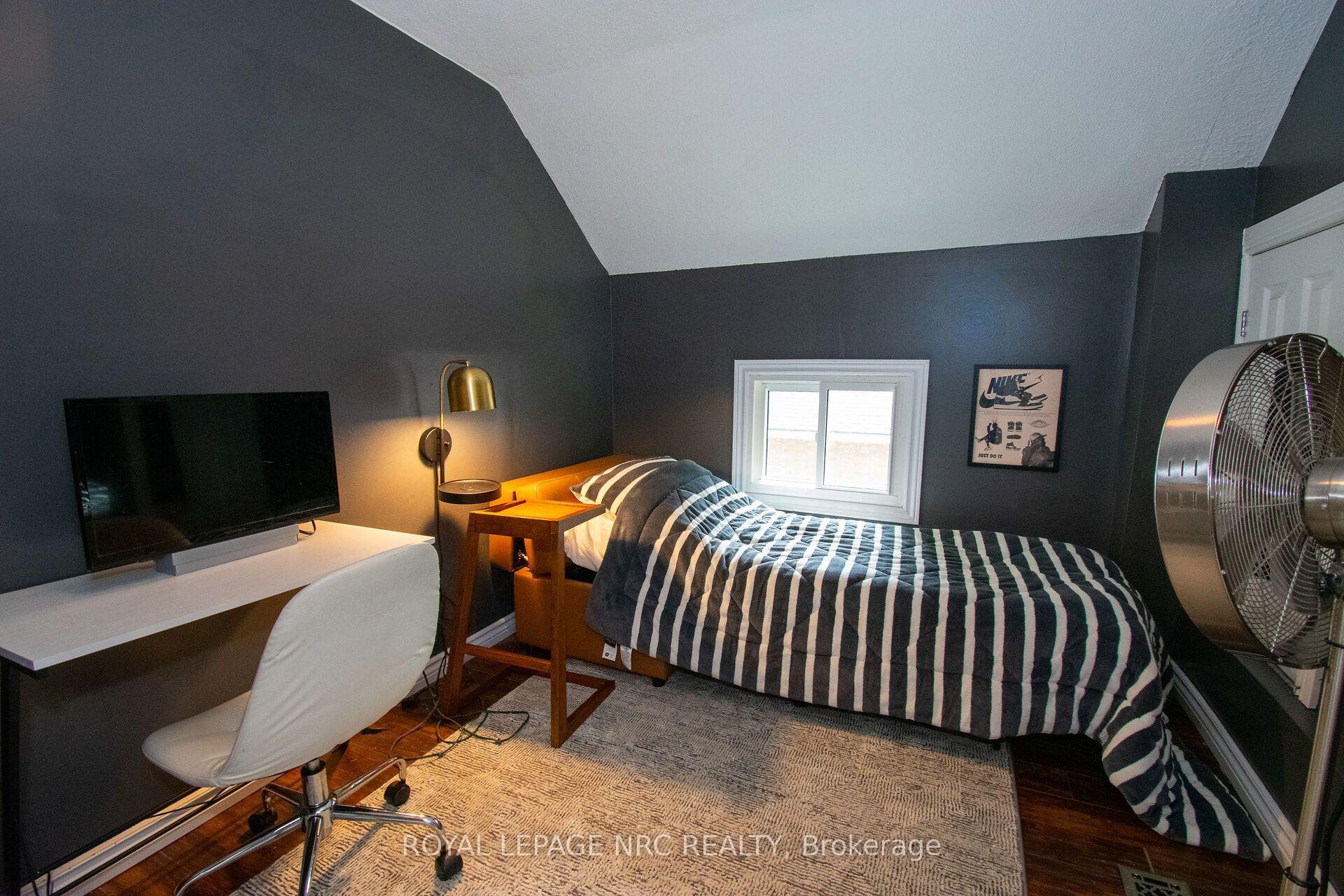 Photo 36 of 199 York Street, St. Catharines, Haig — HOMEH