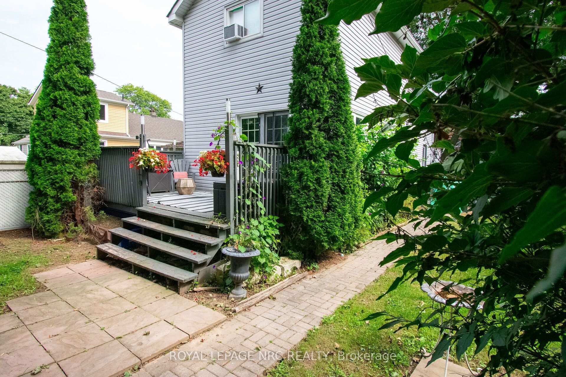 Photo 42 of 199 York Street, St. Catharines, Haig — HOMEH
