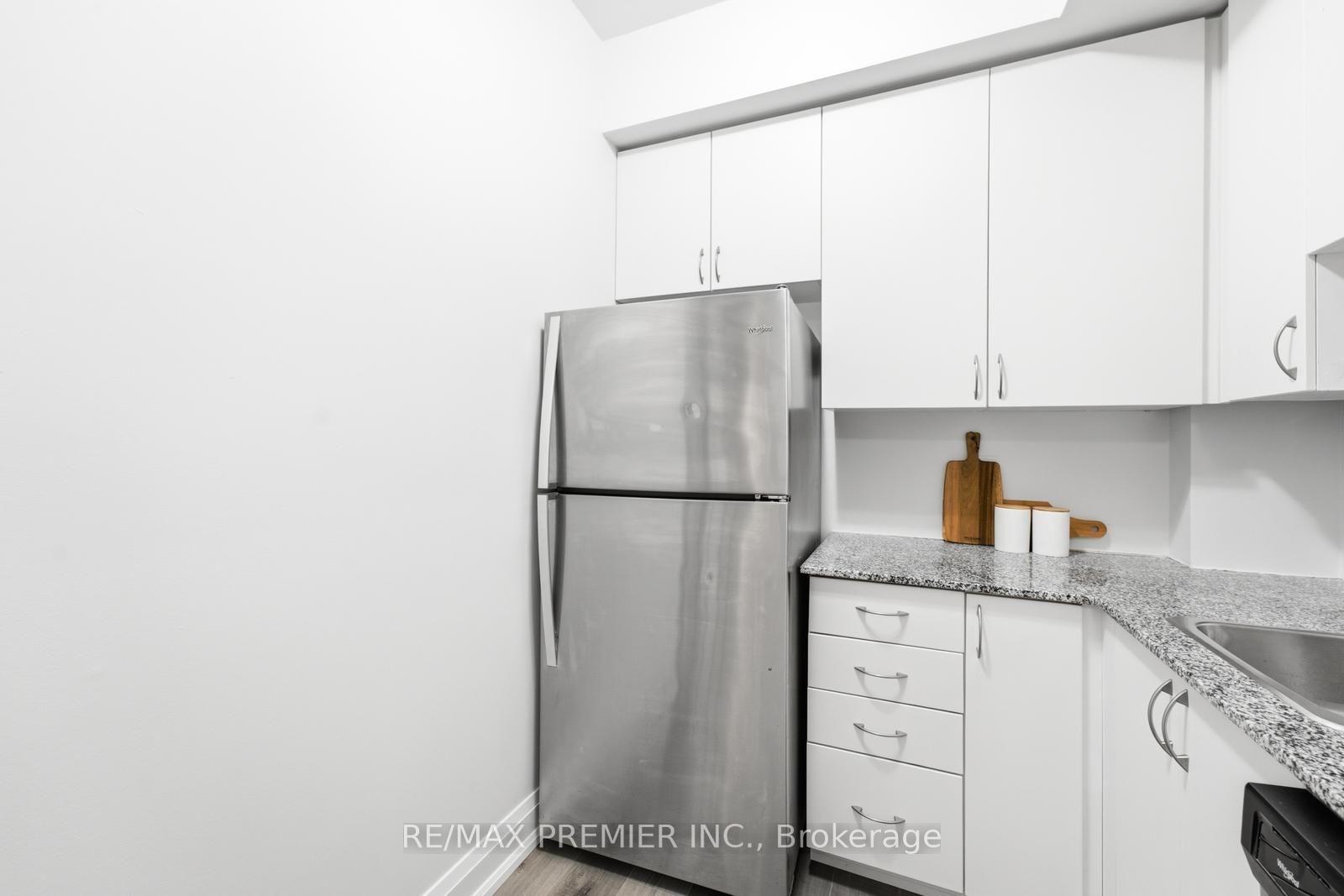 Photo 21 of Unit B-1401, 5279 Highway 7 Road, Vaughan, Vaughan Grove — HOMEH