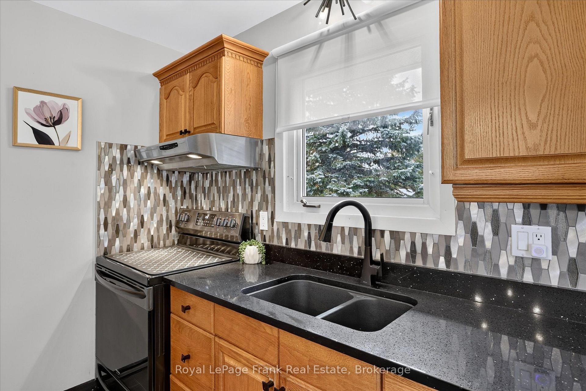 Photo 8 of 948 St Pauls Street, Peterborough, Northcrest Ward 5 — HOMEH