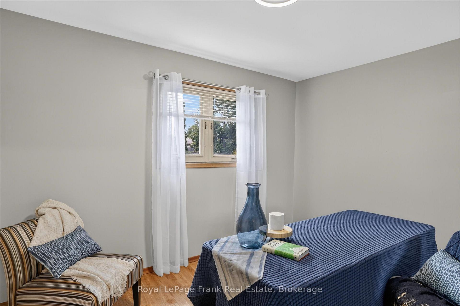 Photo 12 of 948 St Pauls Street, Peterborough, Northcrest Ward 5 — HOMEH