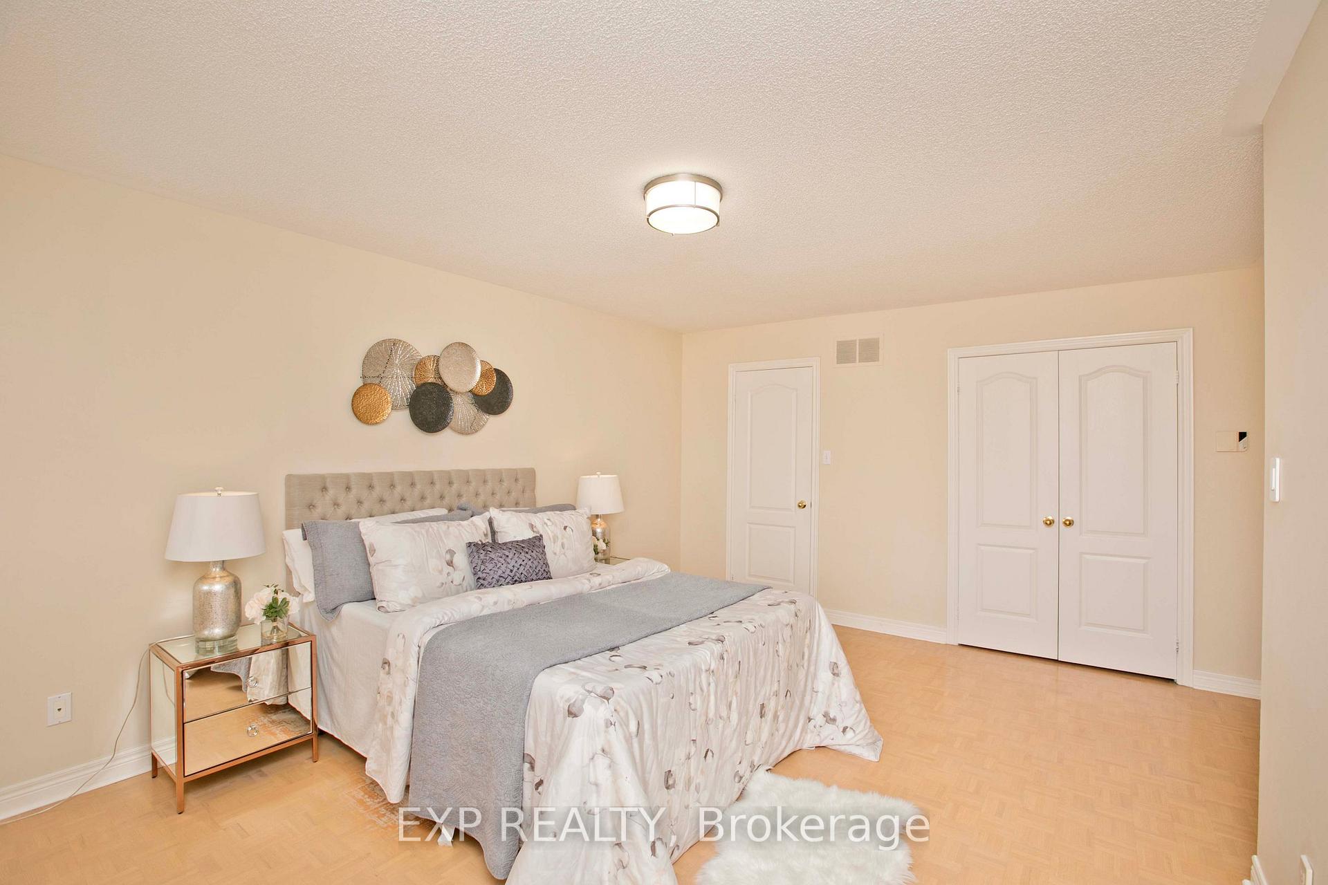 Photo 22 of 55 Sandway Crescent, Vaughan, Maple — HOMEH